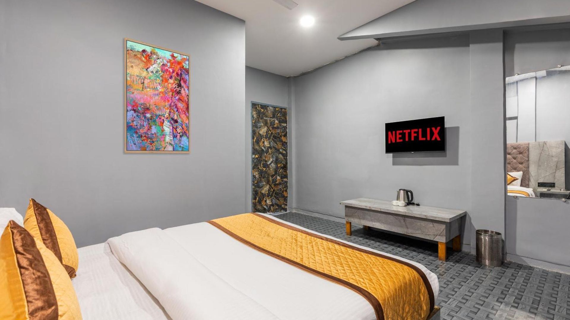 De Classico -lokhandwala Guest house Mumbai