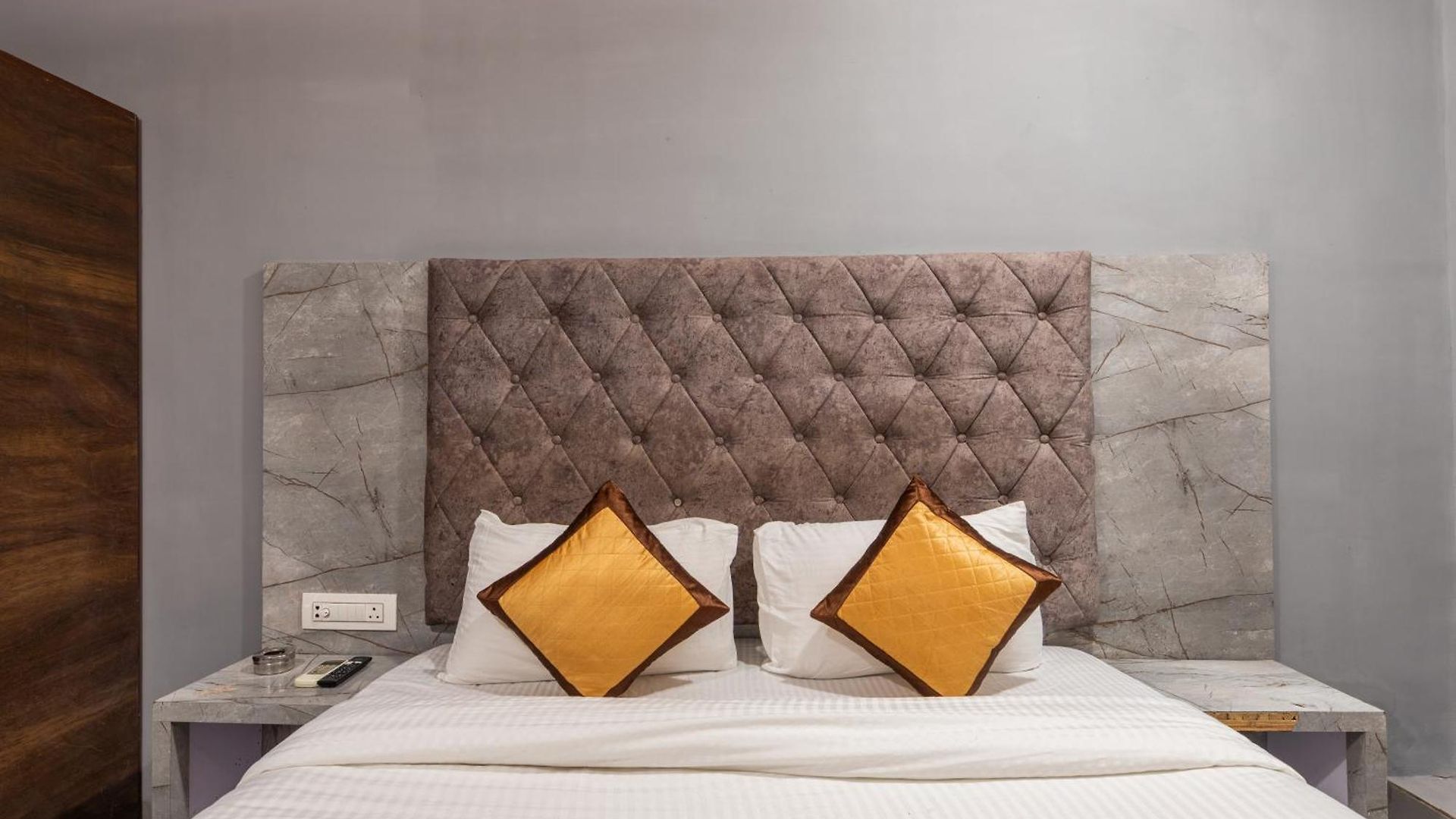 Guest house De Classico -lokhandwala Mumbai
