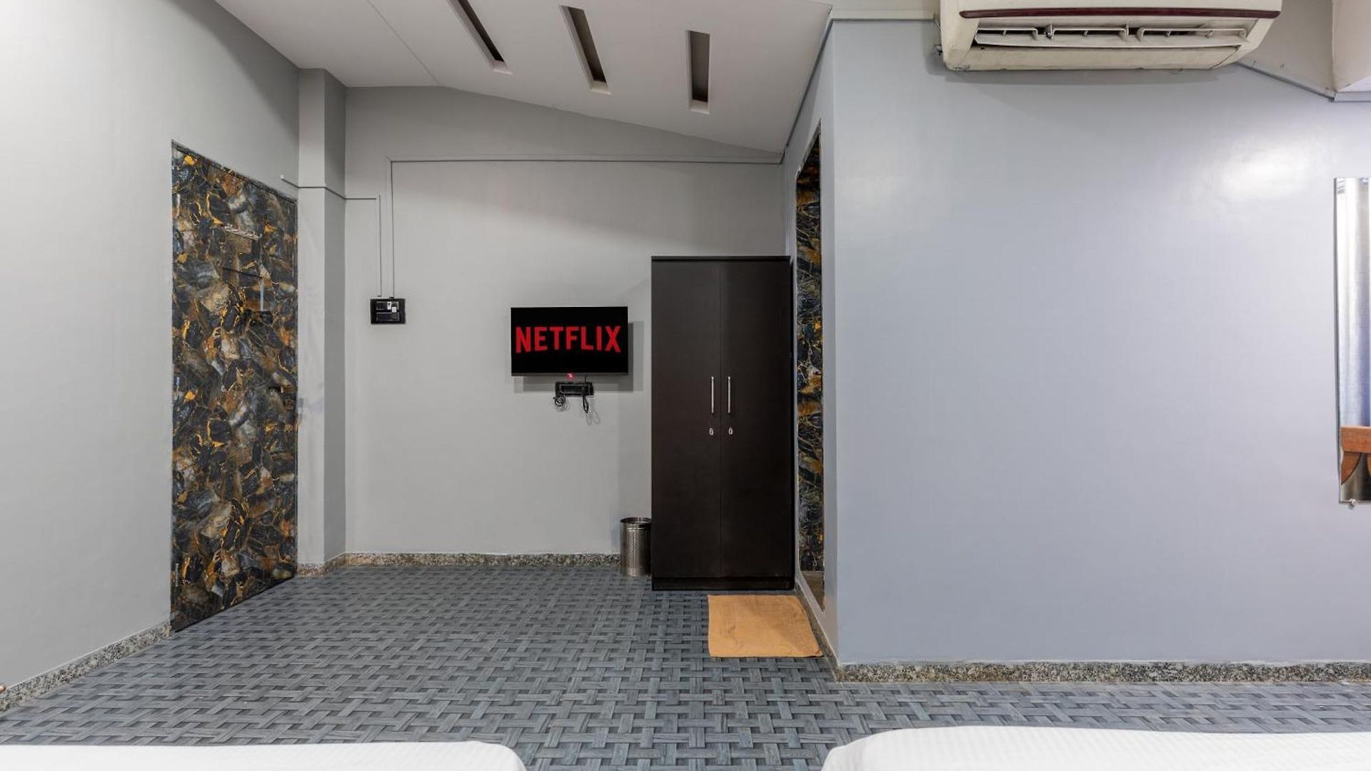 Guest house De Classico -lokhandwala *