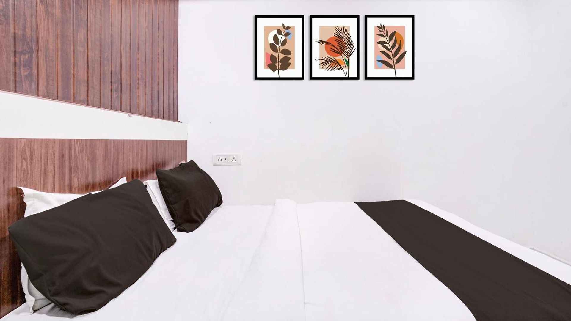 Hotel Via White Star 3*
