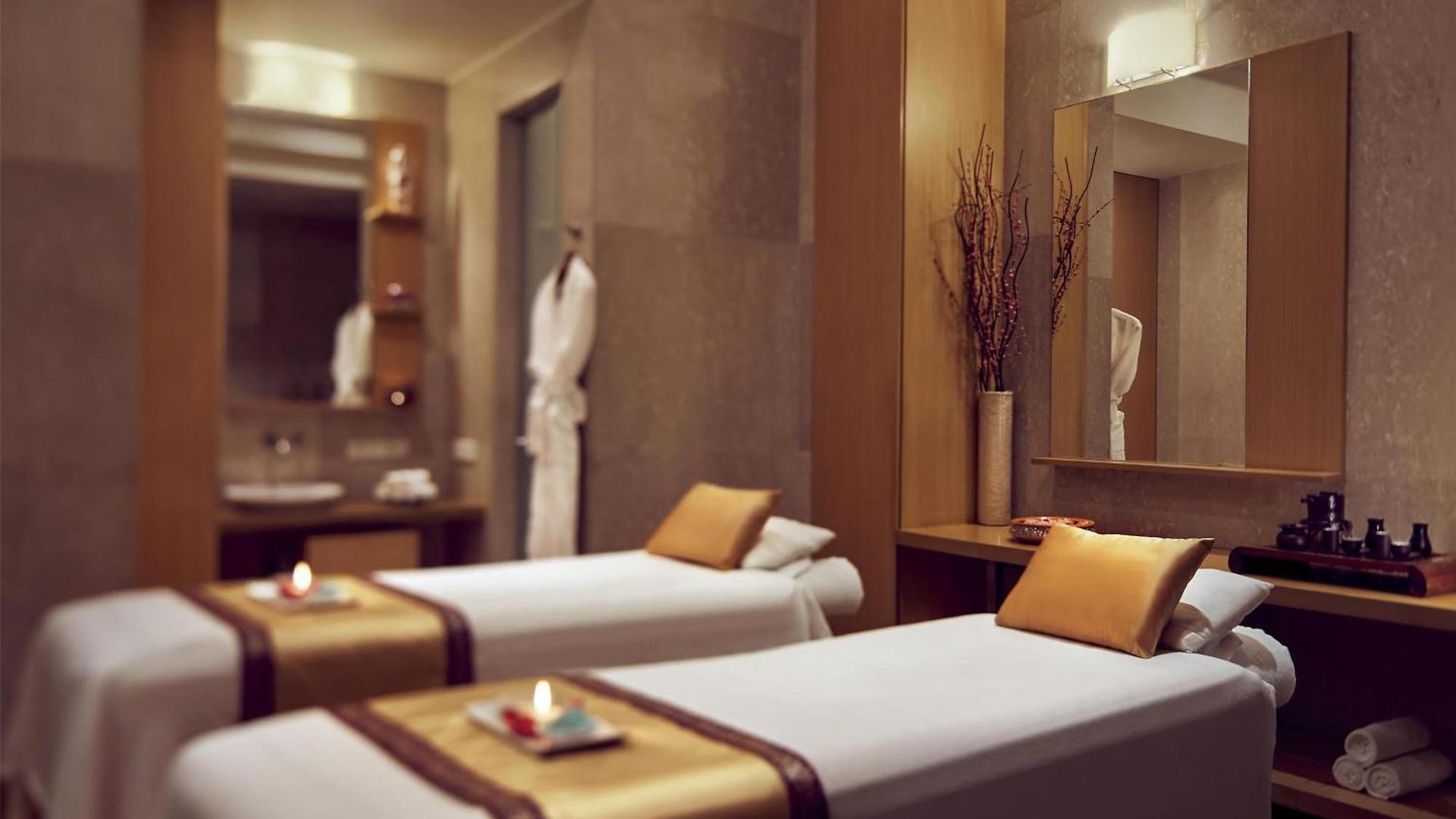 Grand Hyatt And Residences Mumbai