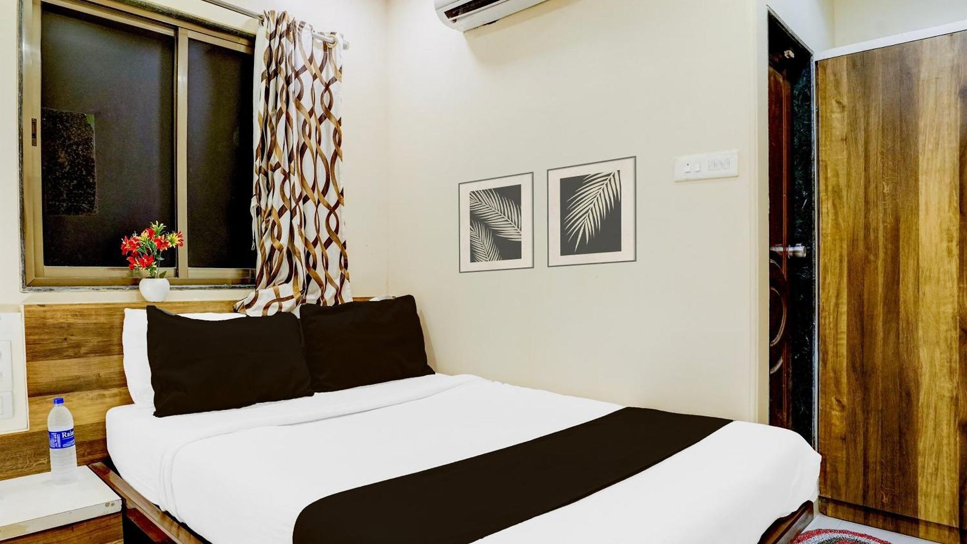 Collection O Airport Metro Andheri East Hotel Mumbai