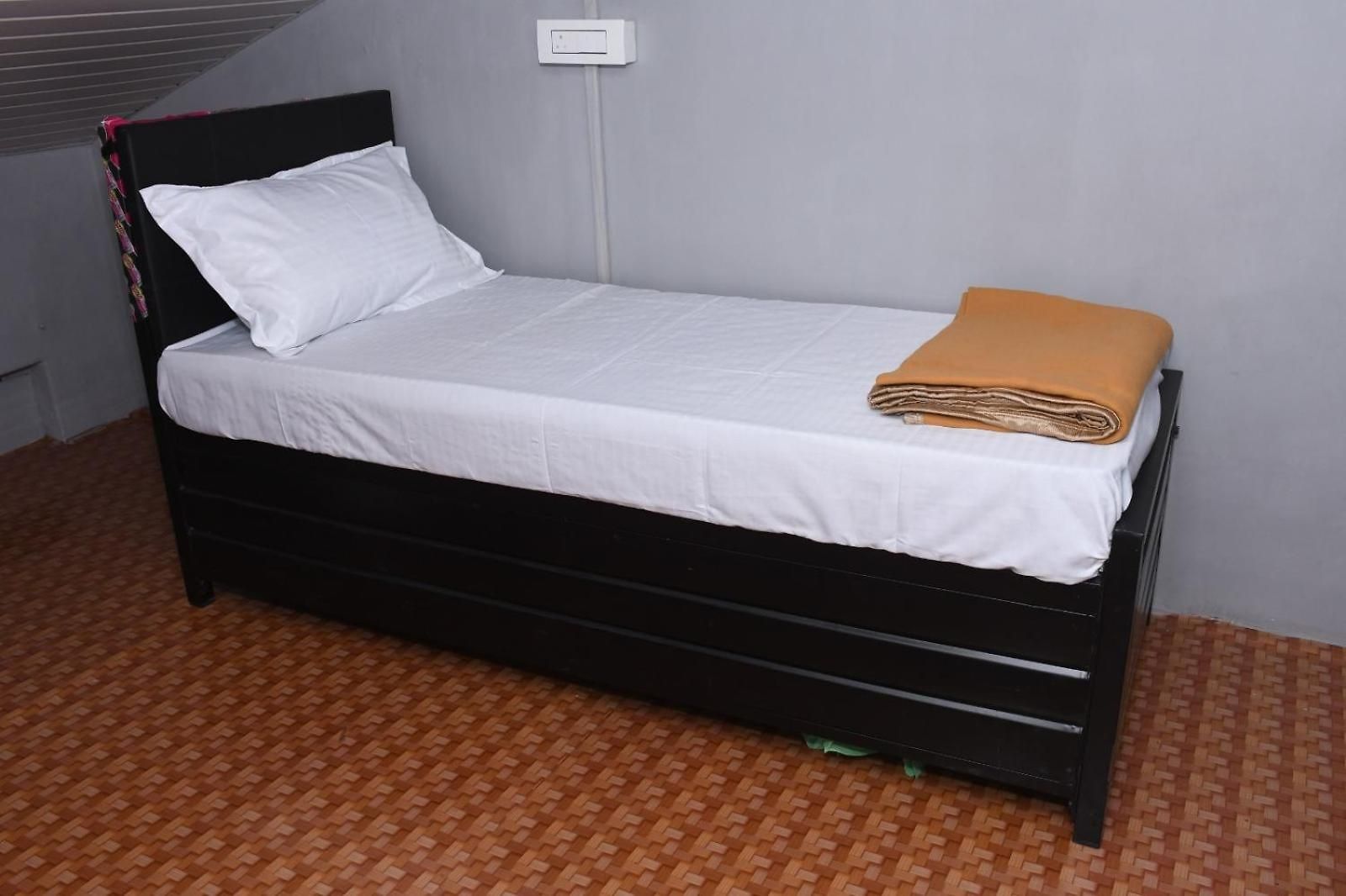 Hostel Hangout
