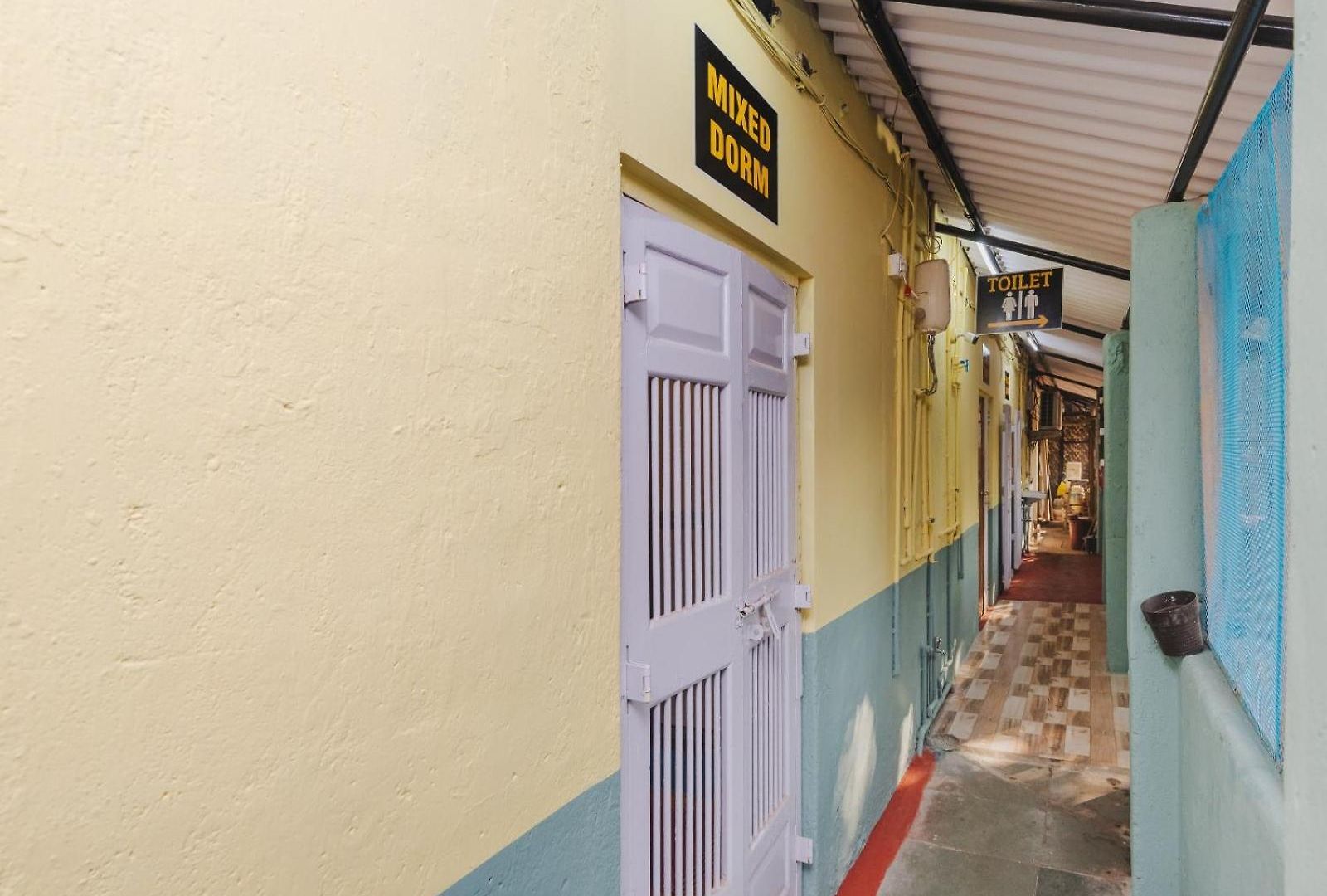 Hostel Hangout