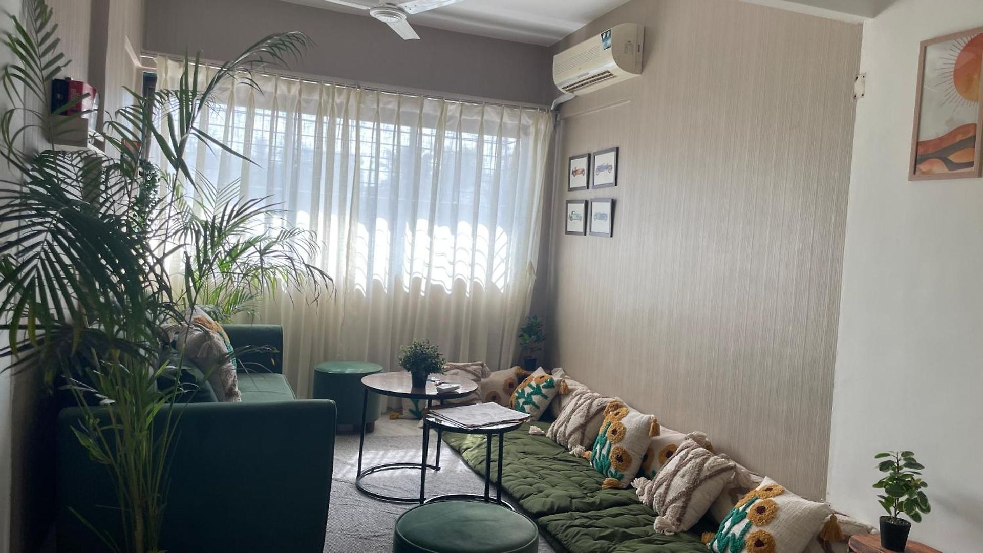 Jaldi Jaldi Homes Apartment