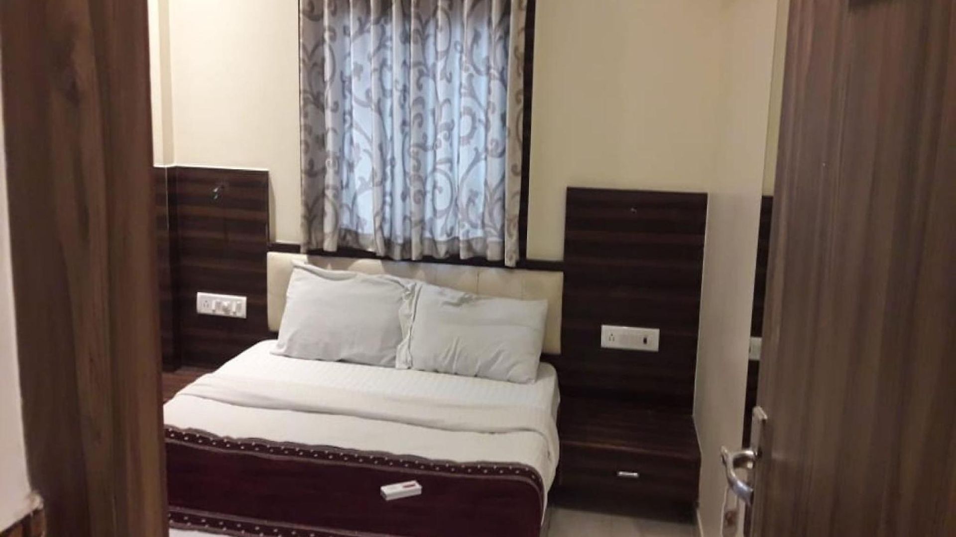 O Golden Hotel