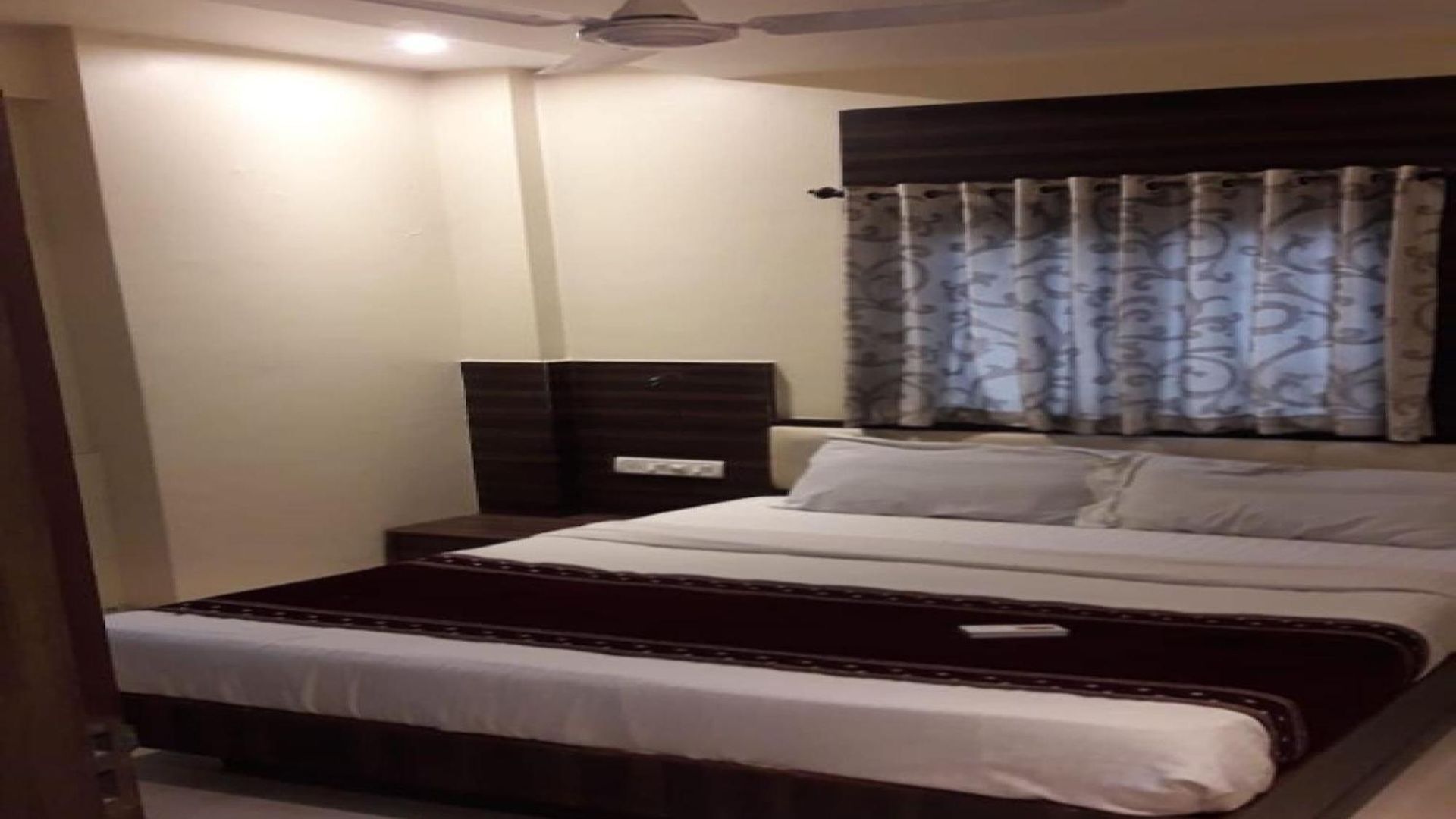 O Golden Hotel 3*