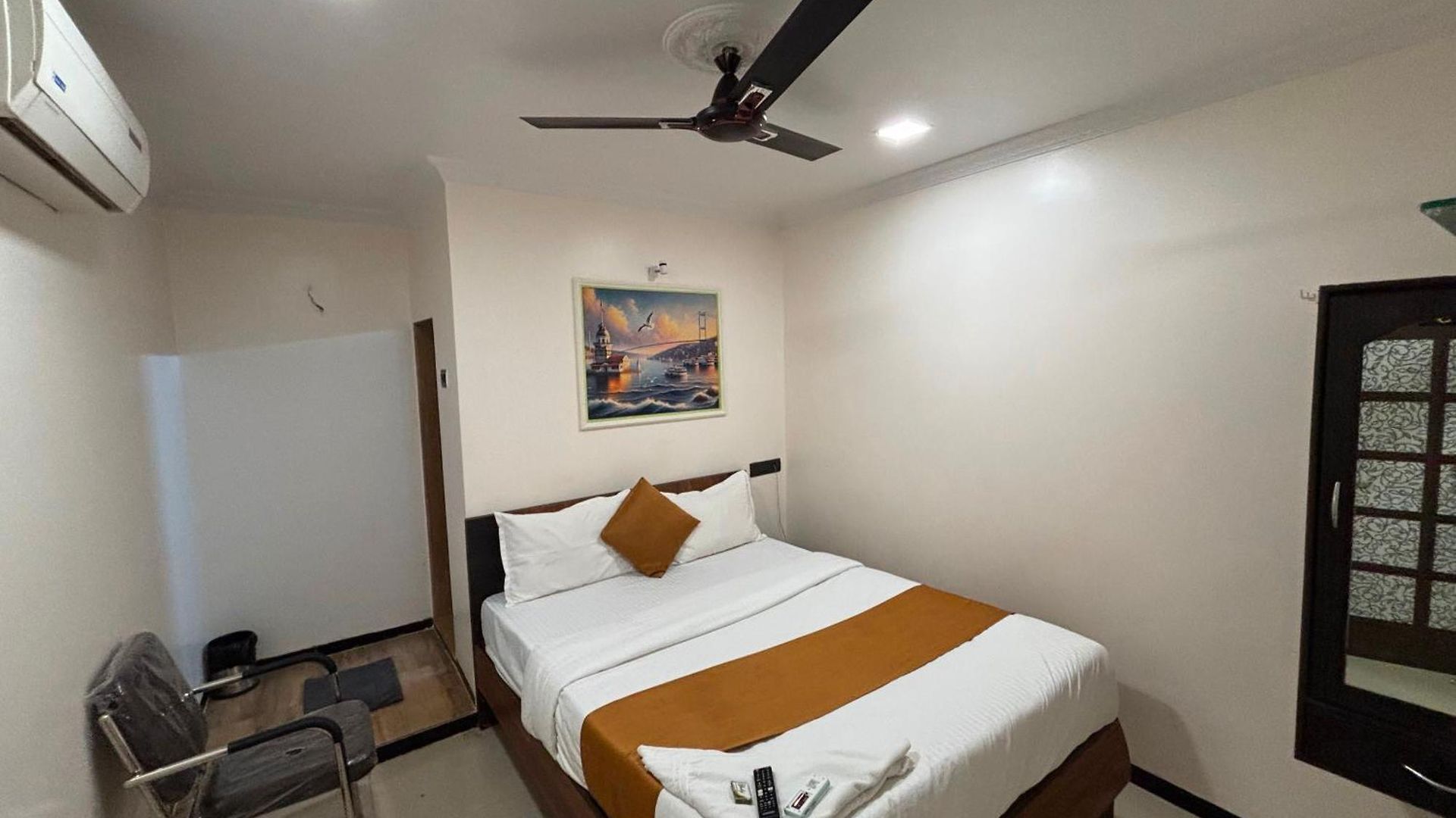 Hotel O Golden