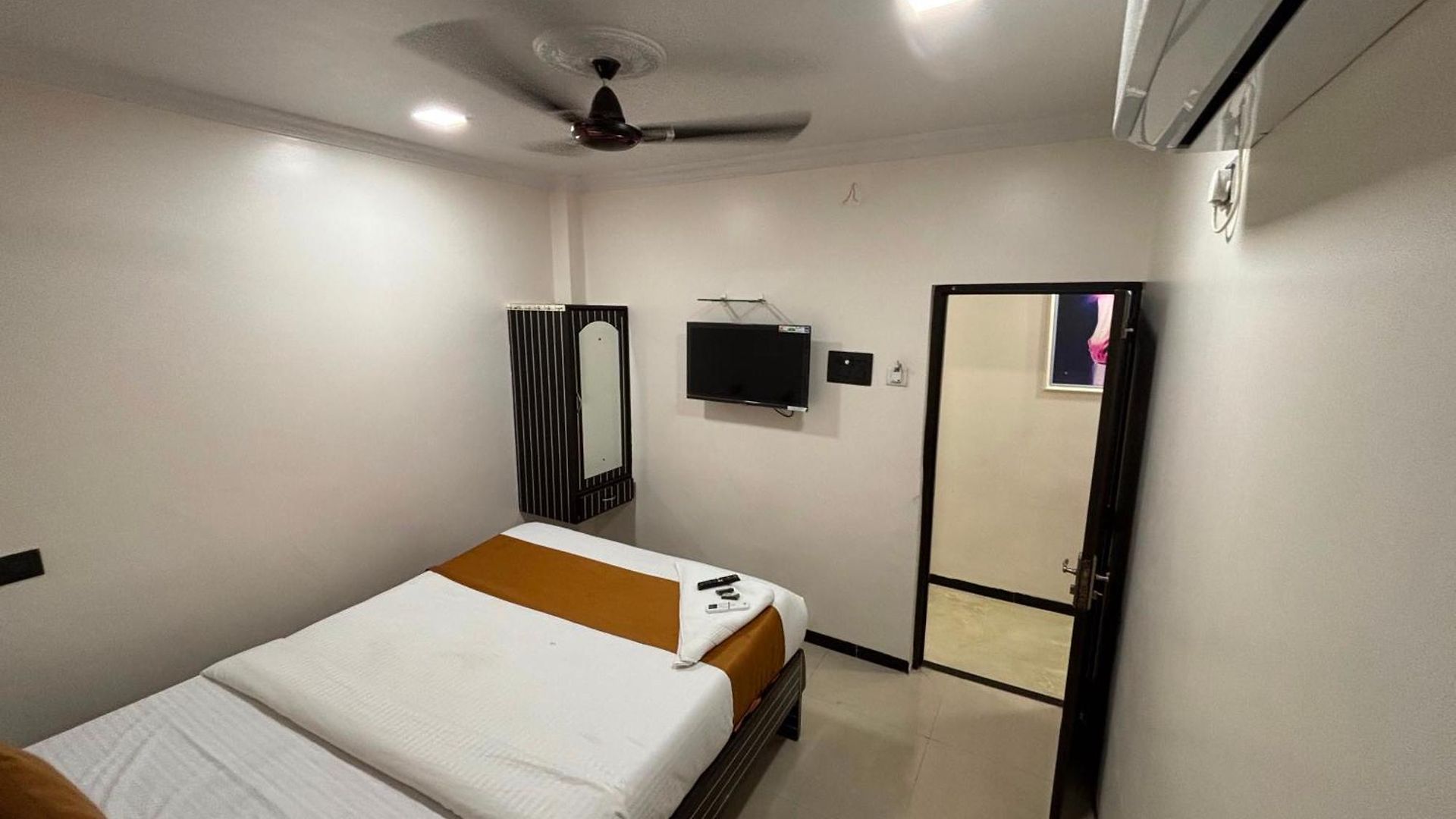 O Golden Hotel 3*