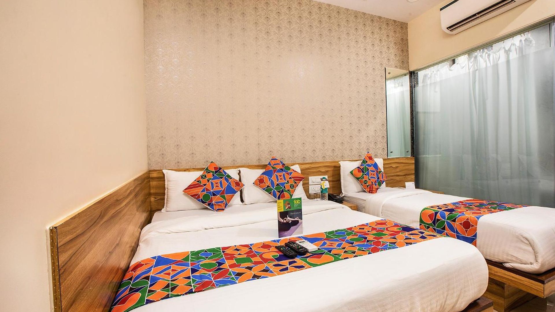 Fabexpress Marol Metro - Nr International Airport Hotel