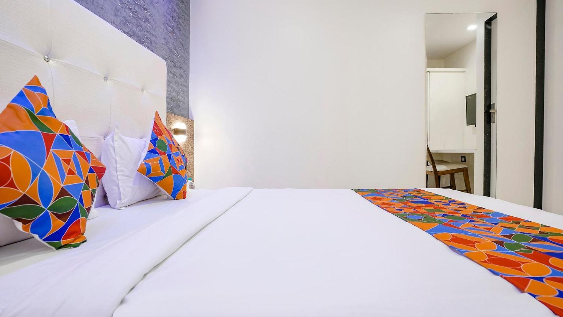 Fabhotel Golden Star