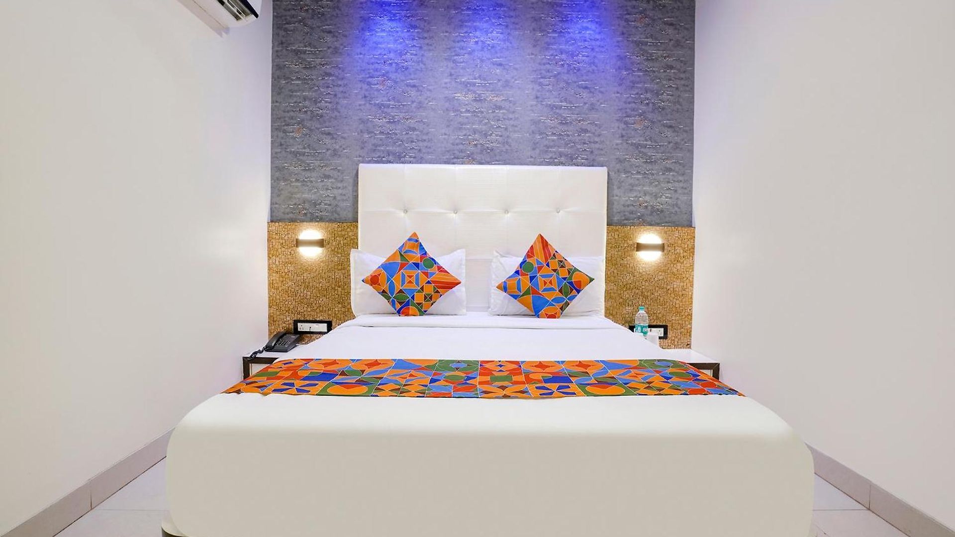 Hotel Fabhotel Golden Star 3*