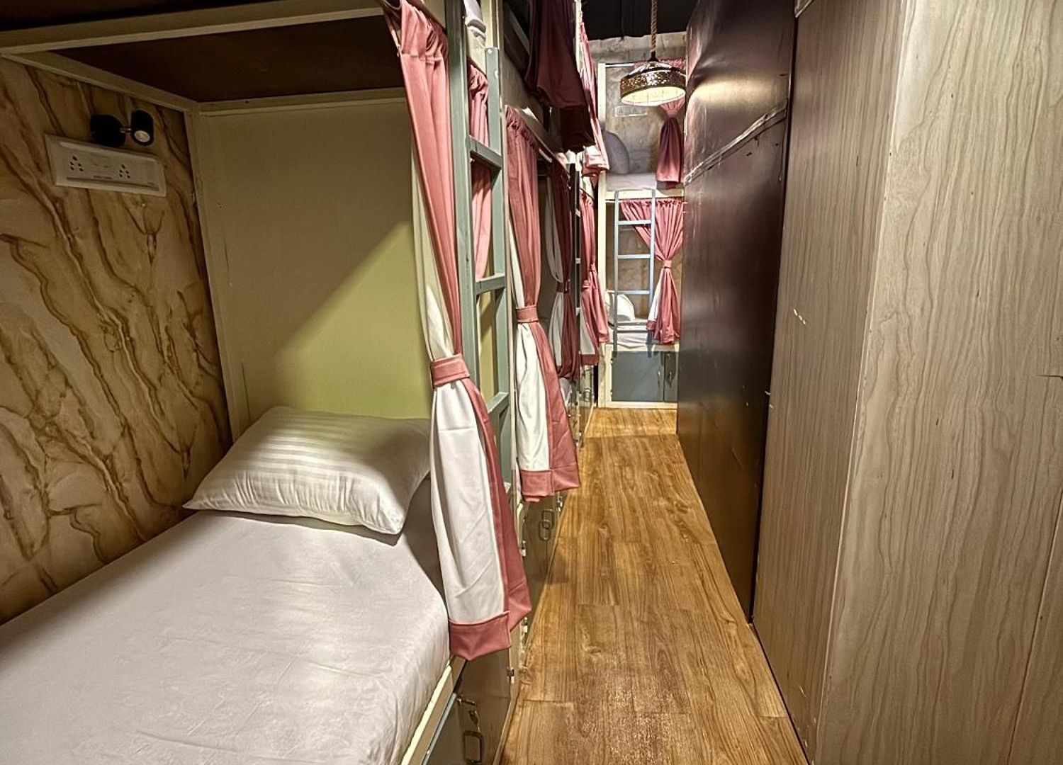 Lucky Beds Pg And *