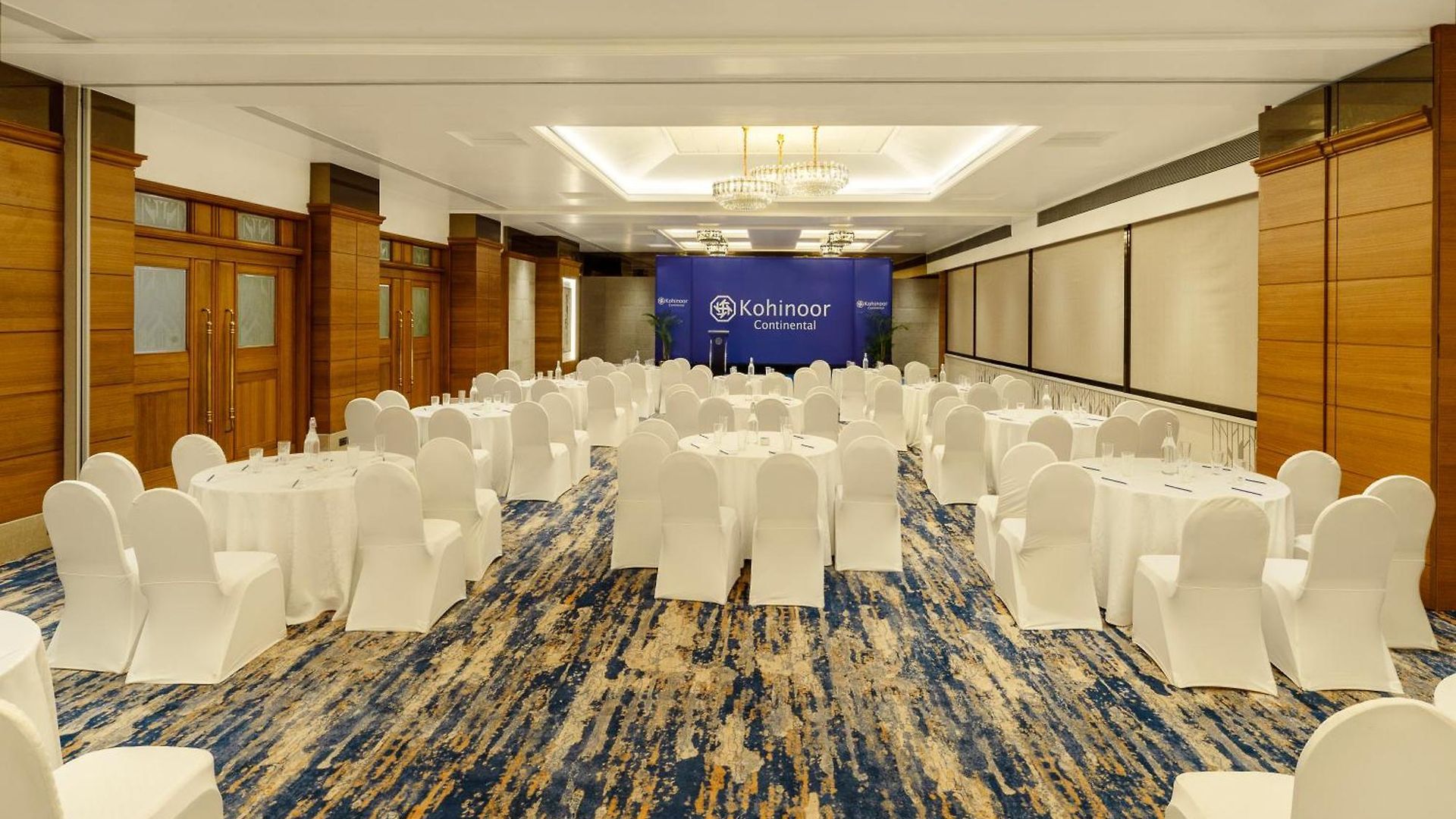 Hotel Kohinoor Continental, Airport 4*