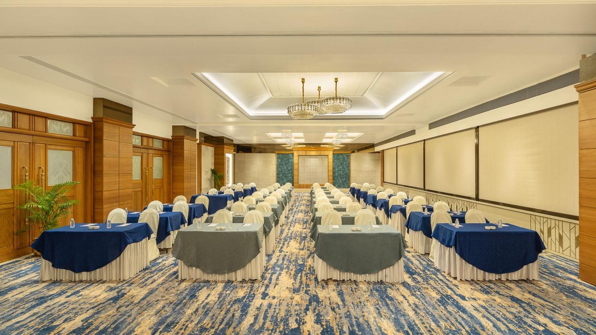 Kohinoor Continental, Airport Hotel