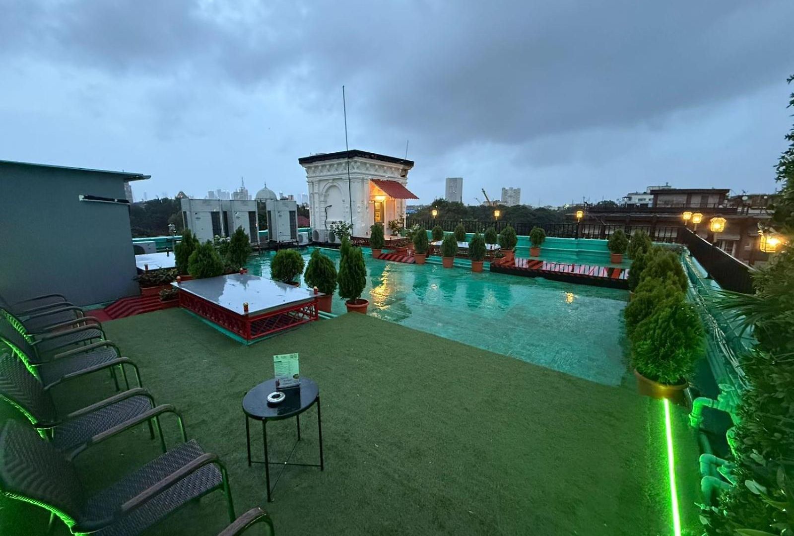 Suba Palace Near Gateway Of India 4*