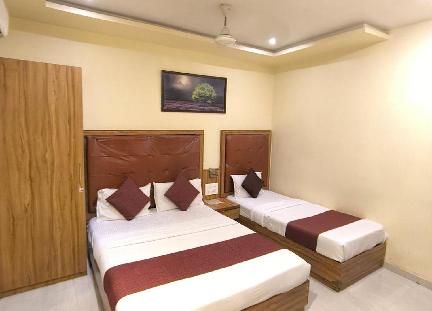 Apartment Aster Near Airport Mumbai