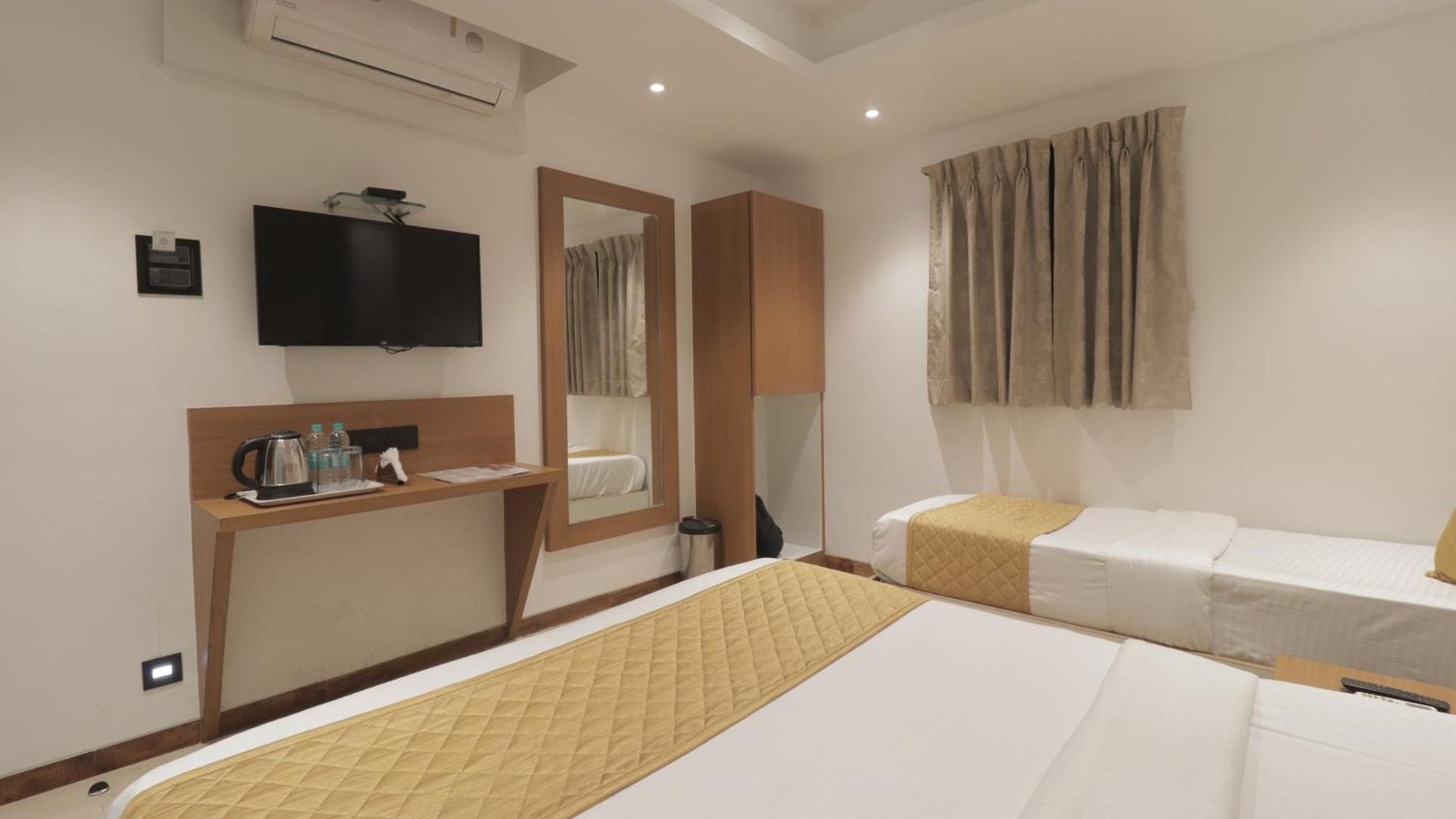 Malad Opposite Malad Railway Station 3* Mumbai