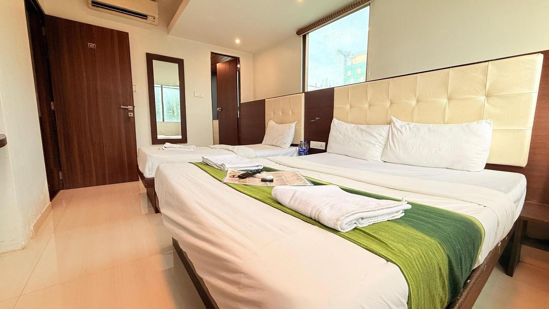 Artusinn Midc Andheri East Hotel