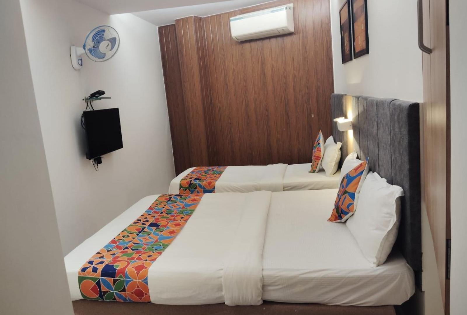 Shahi Corporate Hotel,near International Airport T-2 Hotel