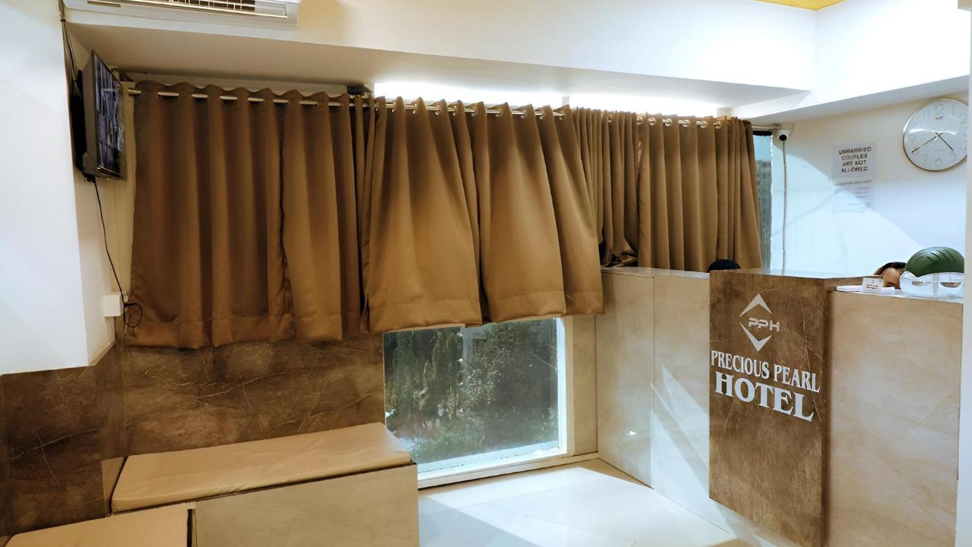 Retreats At Precious Pearl - Near International Airport ! Hotel 3*