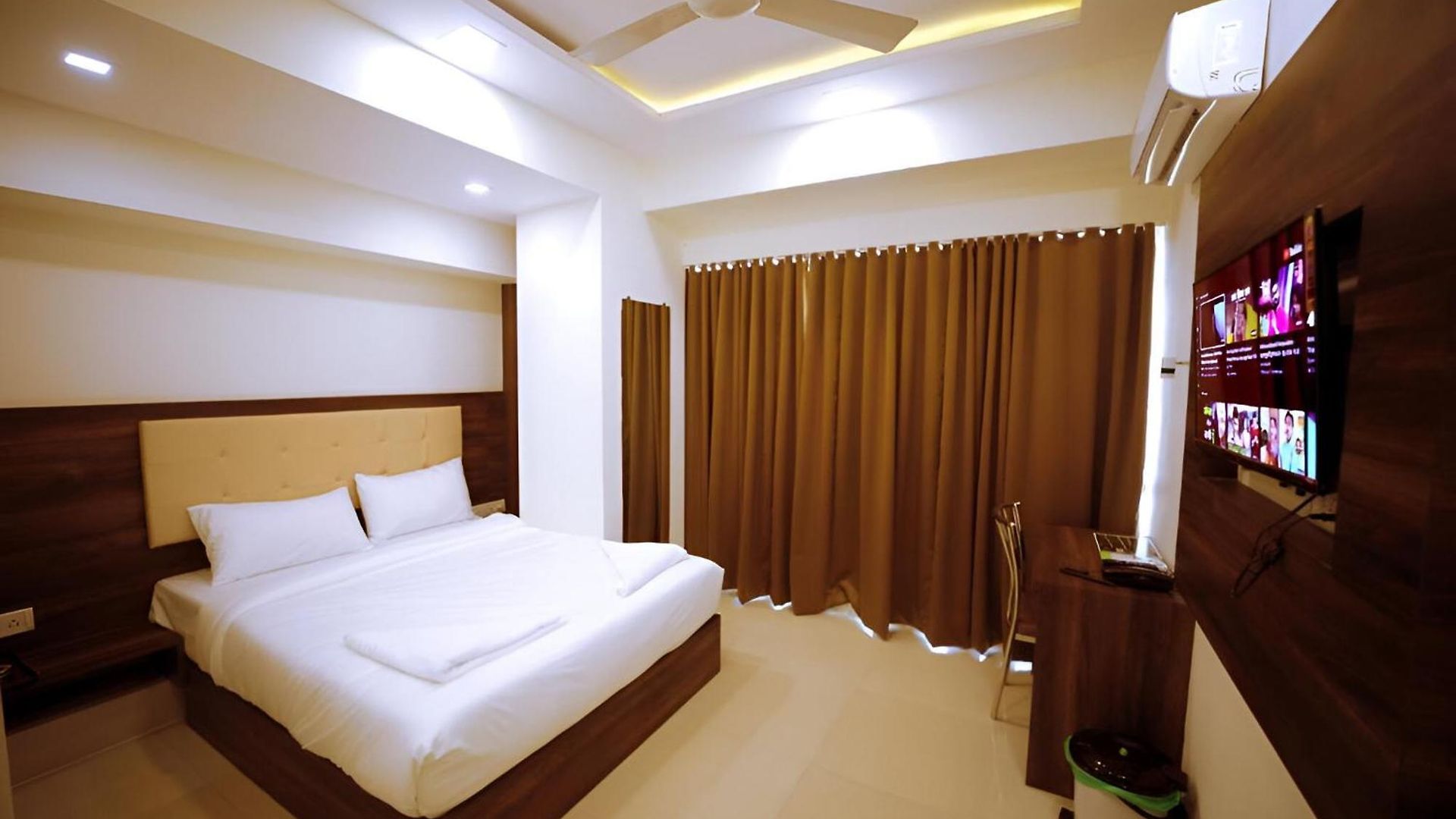Hotel Retreats At Precious Pearl - Near International Airport ! 3*