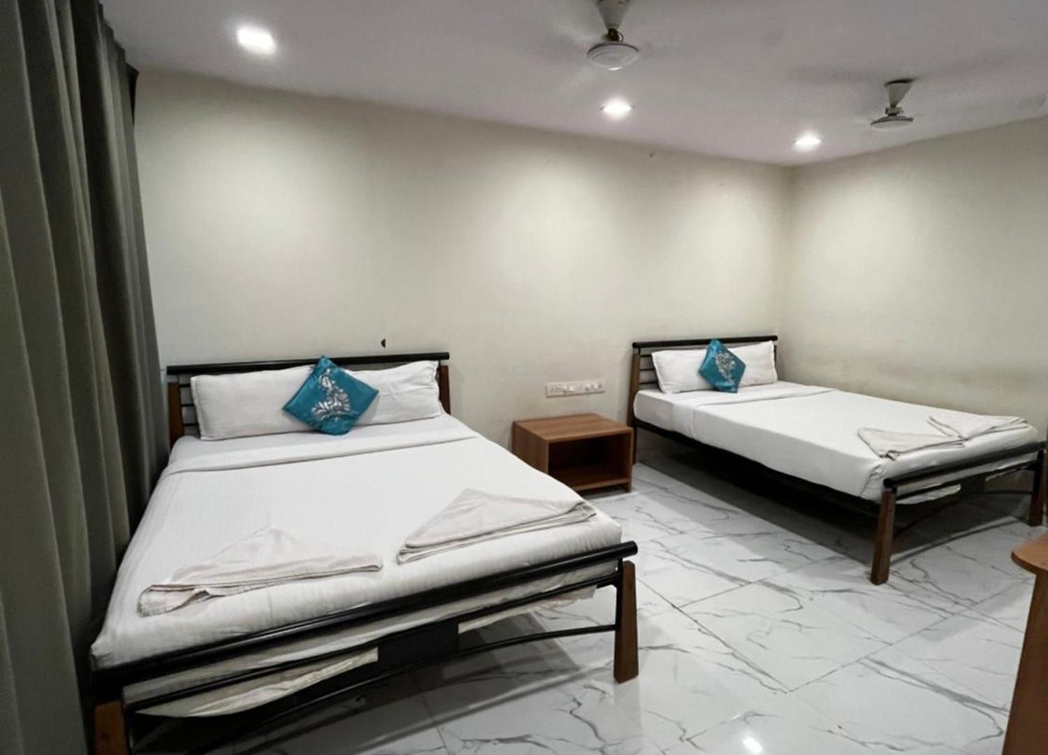 Hostel Red House - Powai Groups *