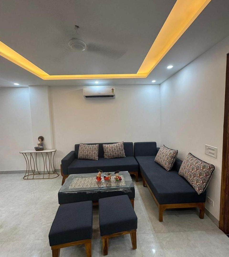 Apartment Lodha Fiorenza