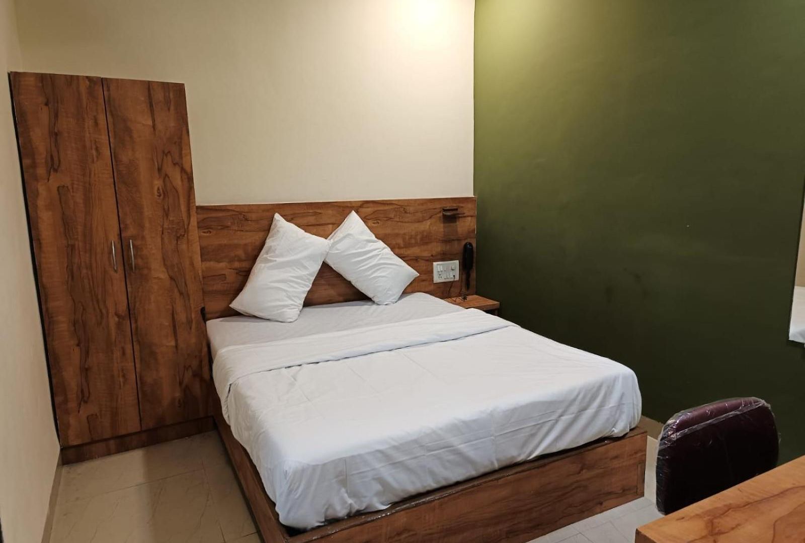 Hotel Accore By Glitz Mumbai