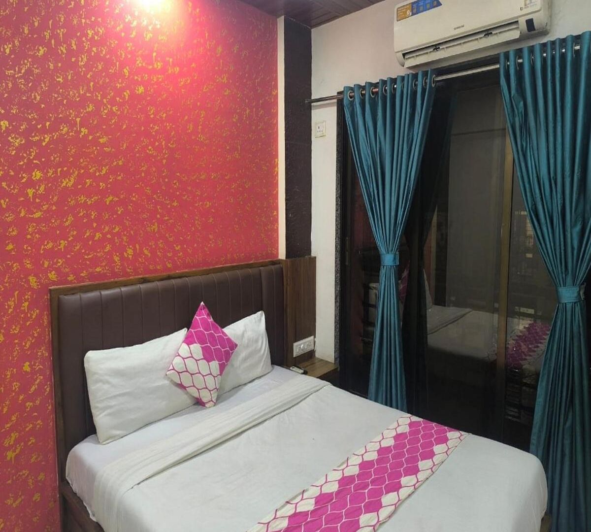 Om Sai Residency Guest house Mumbai