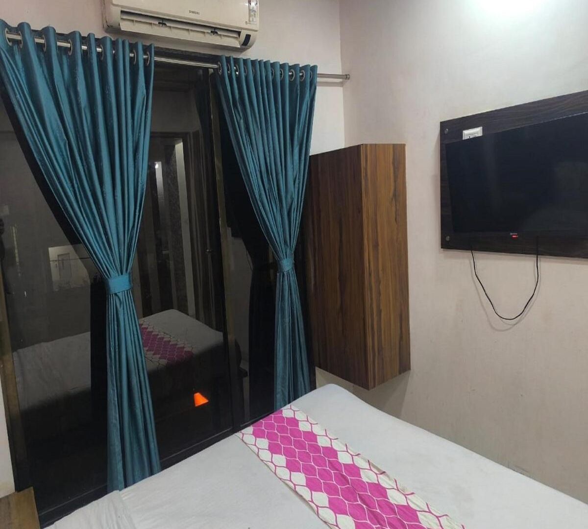 Om Sai Residency Guest house
