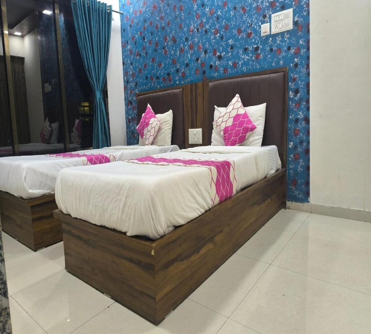 Om Sai Residency Guest house Mumbai