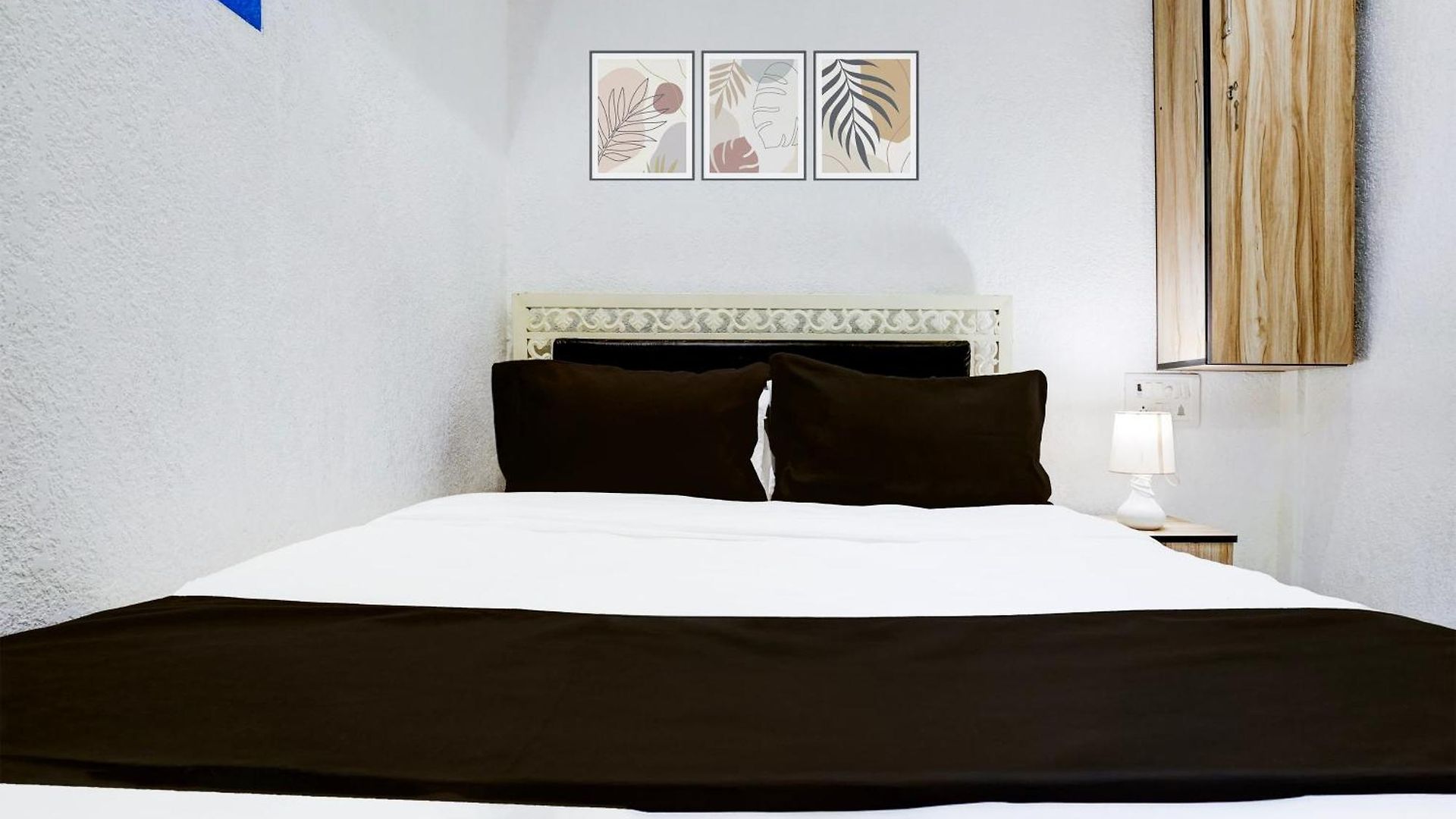 O Khar East Near Railway Station Hotel 3*