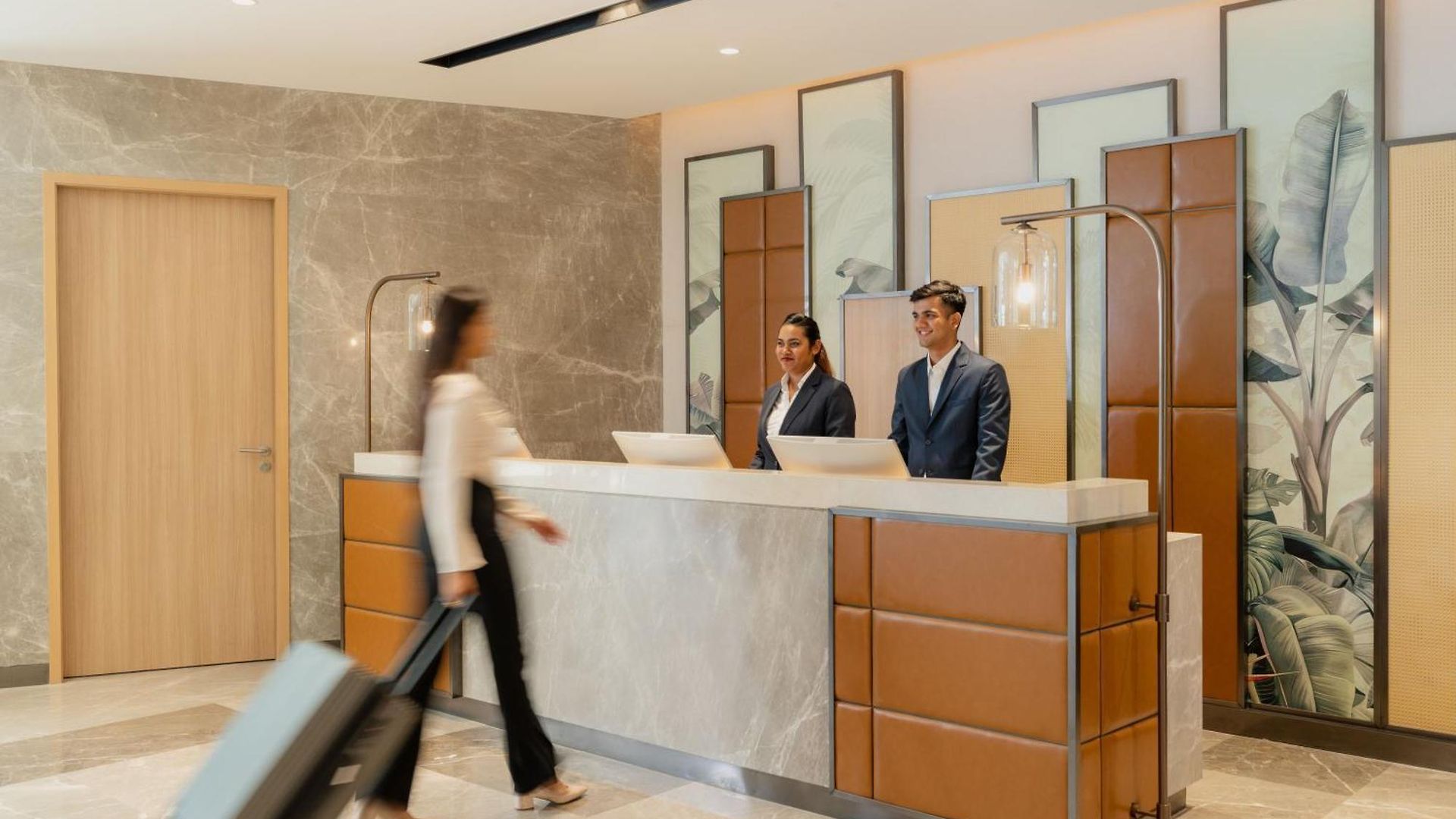 Hotel Hilton Garden International Airport