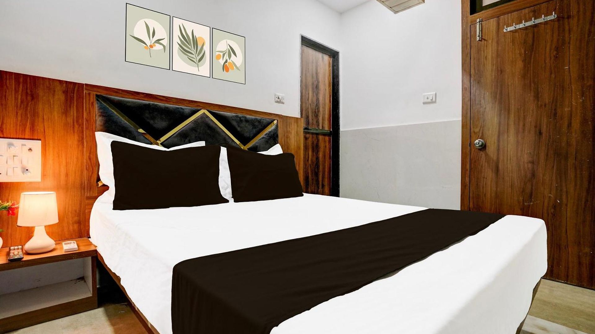 O Radha Palace Hotel Mumbai