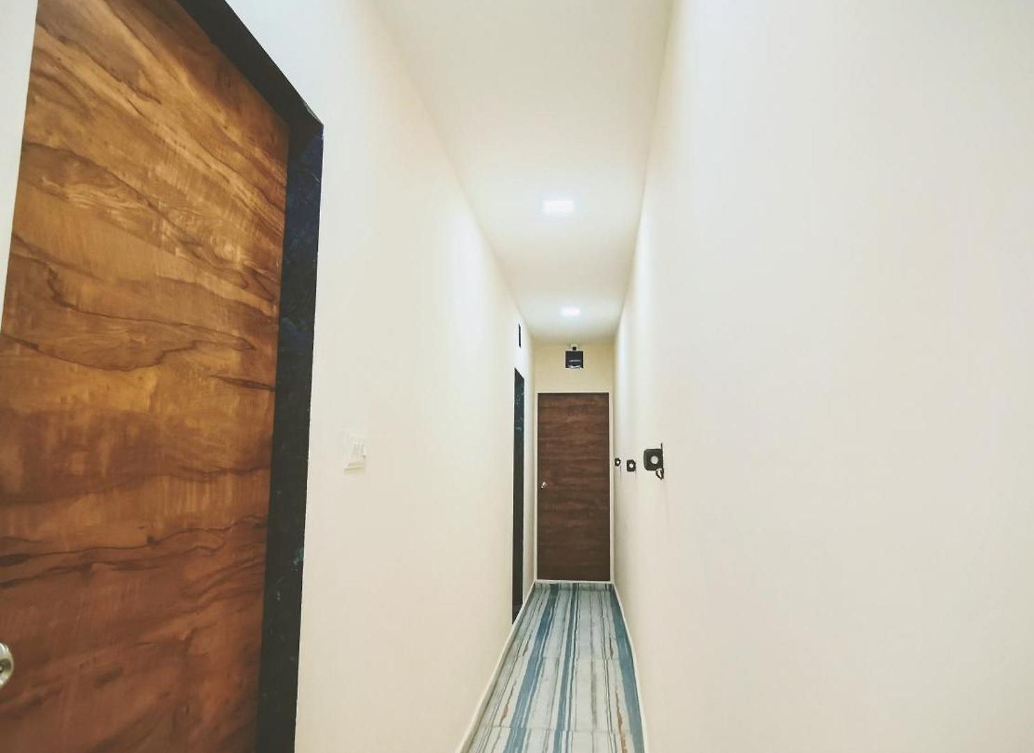 Hostel Royal And In Asalpha