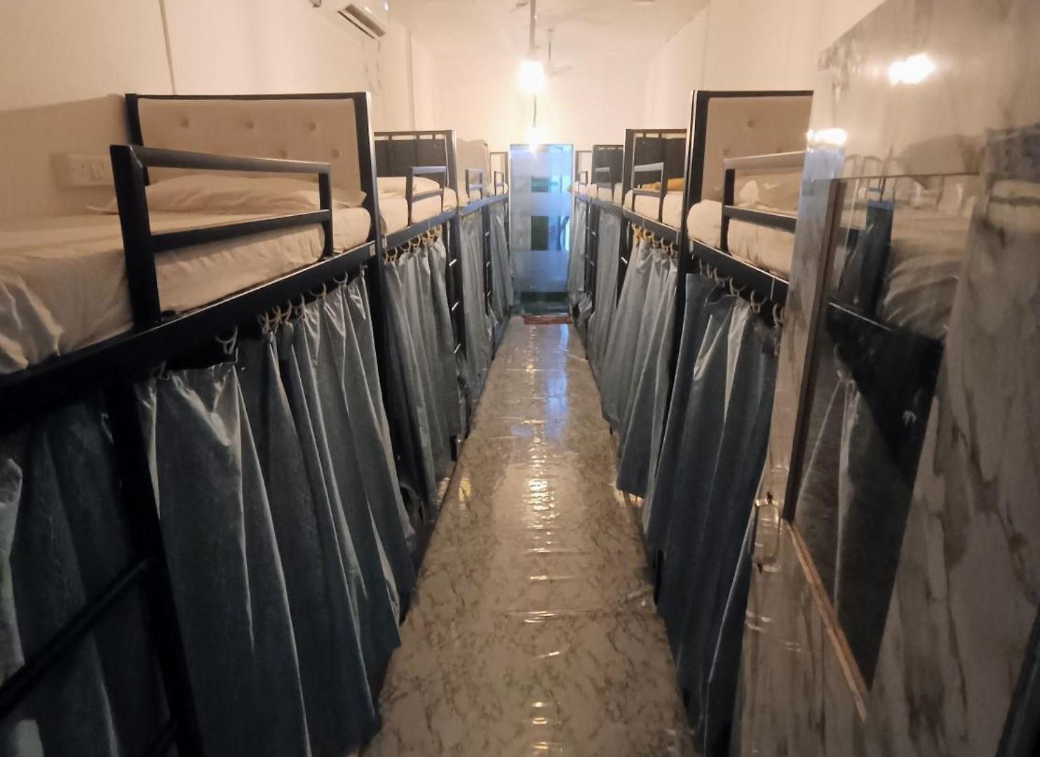 Hostel Royal And In Asalpha Mumbai