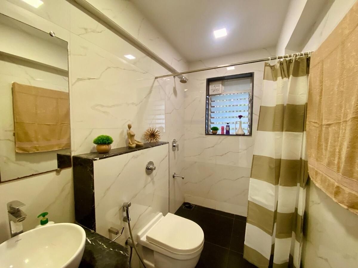Modern 2bed Bandra Areaparkingunit 2 Apartment Mumbai