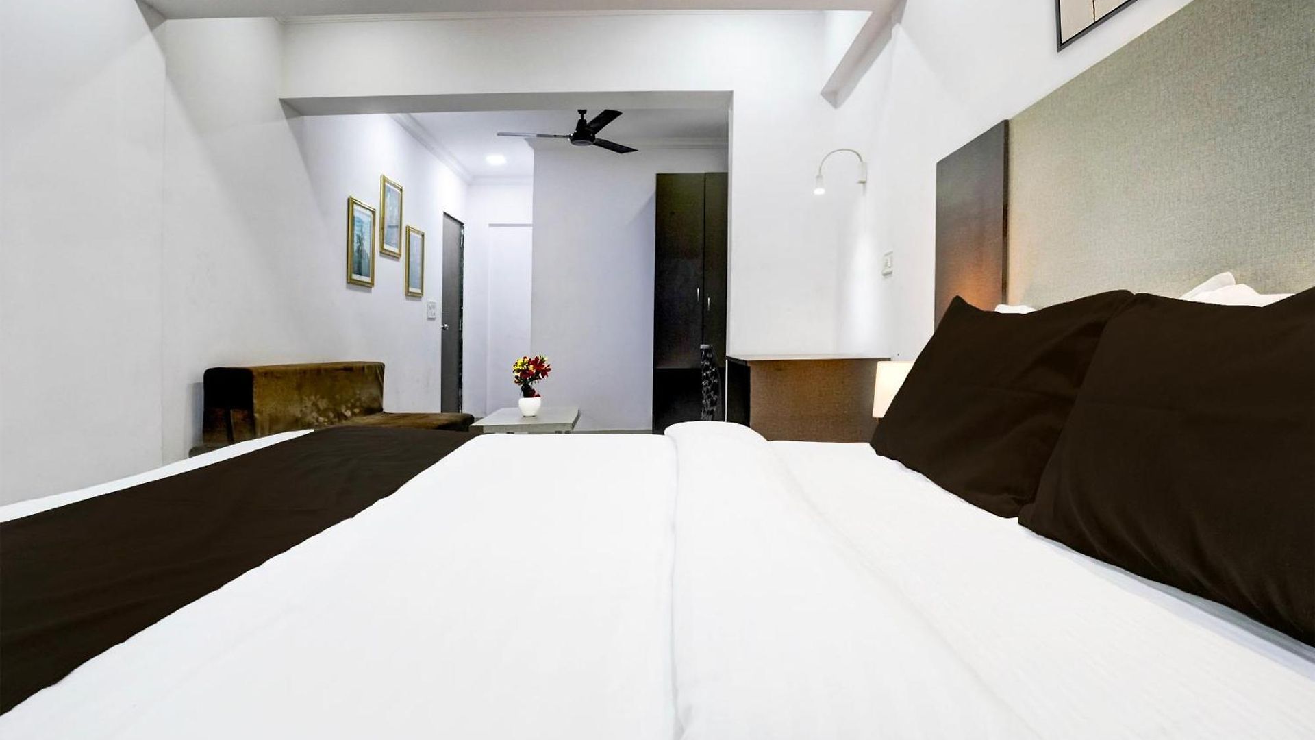 Hotel Super O Four Formerly Ardaas Residency