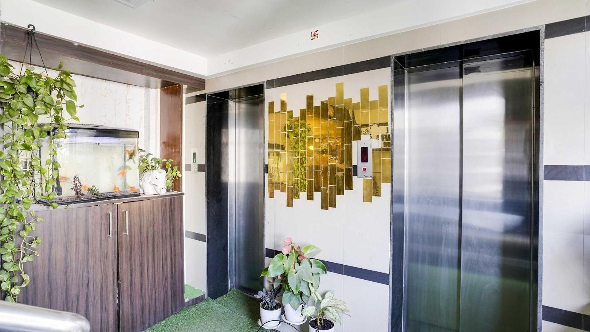 Hotel O Andheri Near Western Express Highway Mumbai