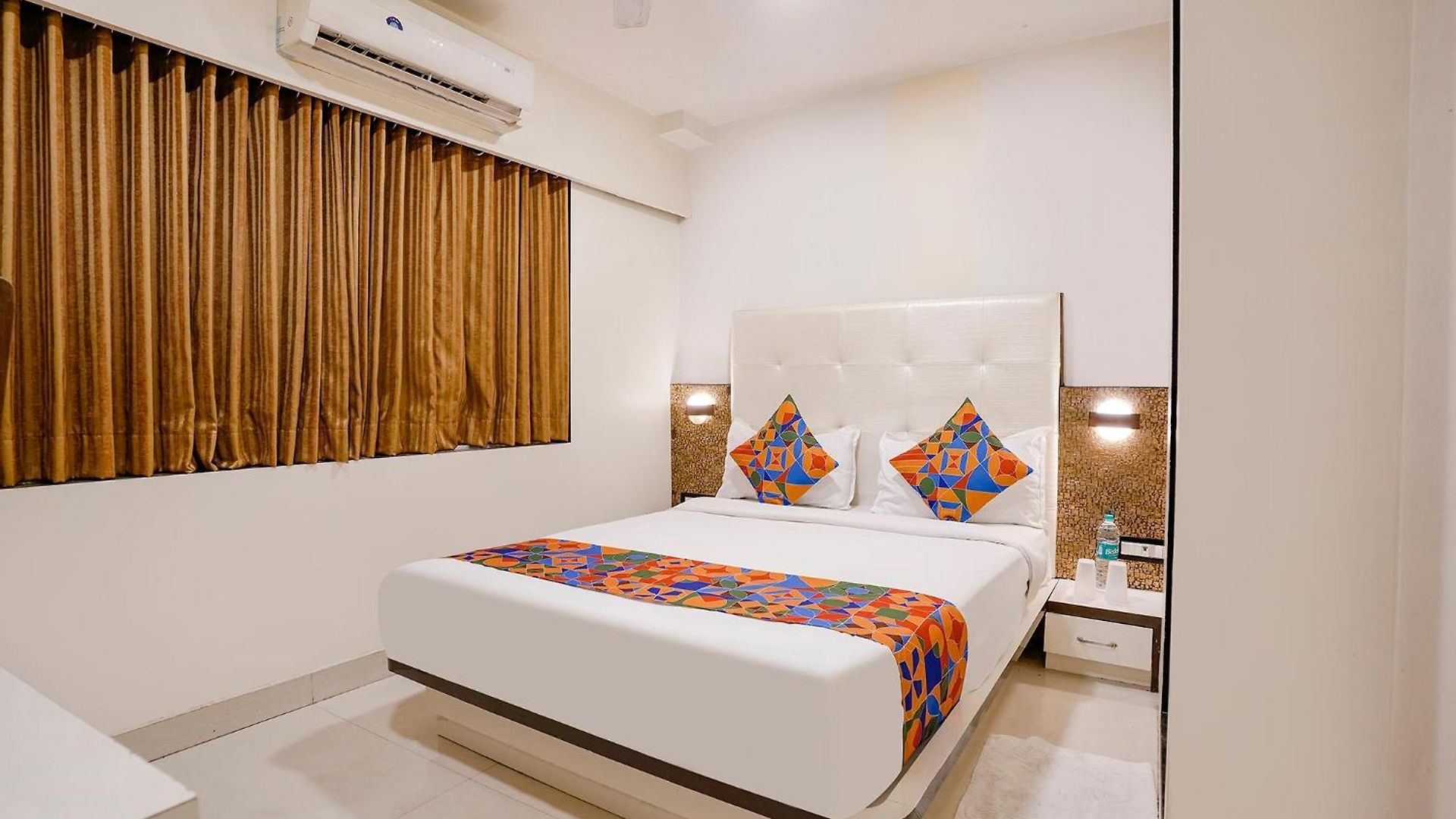 Hotel Fabhotel Golden Star 3*