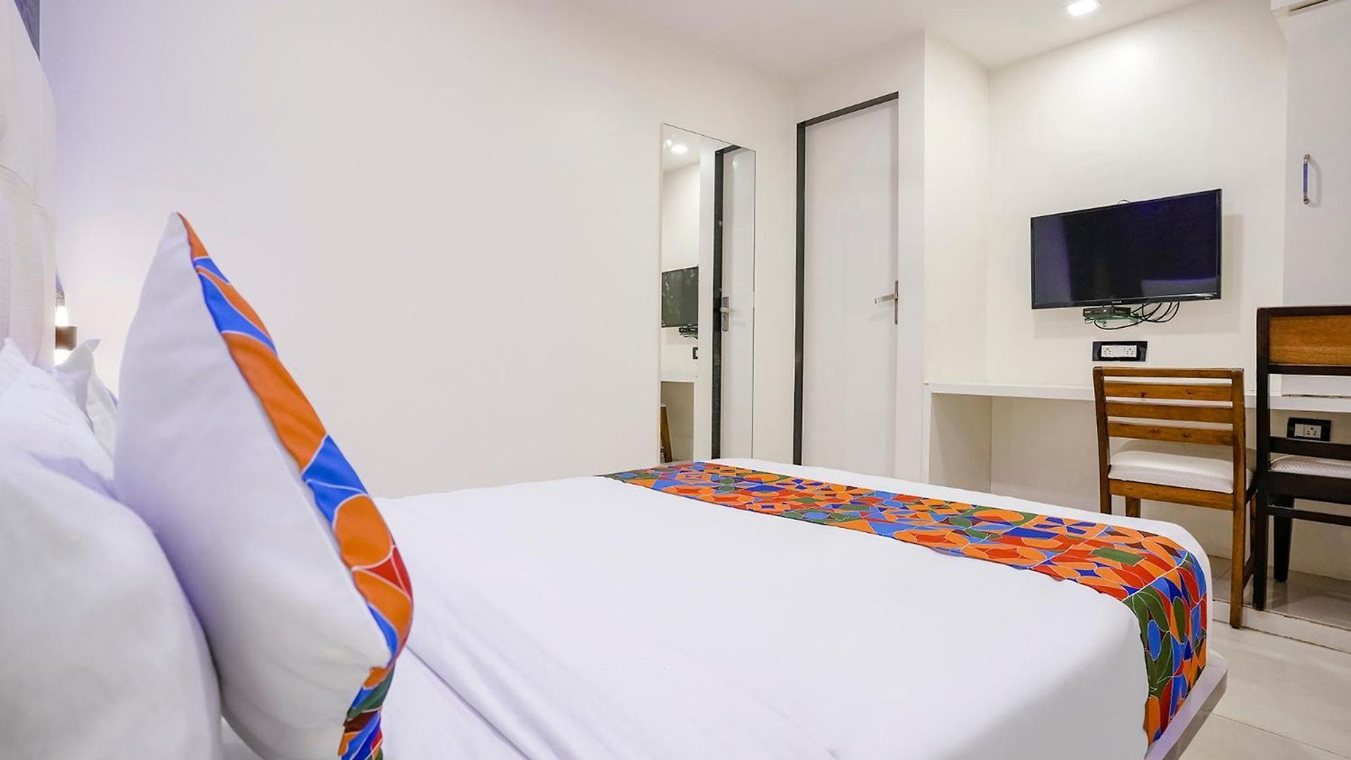 Fabhotel Golden Star 3*