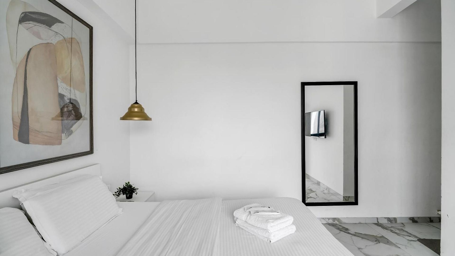 Milo Private 3bhk In Bandra Apartment Mumbai