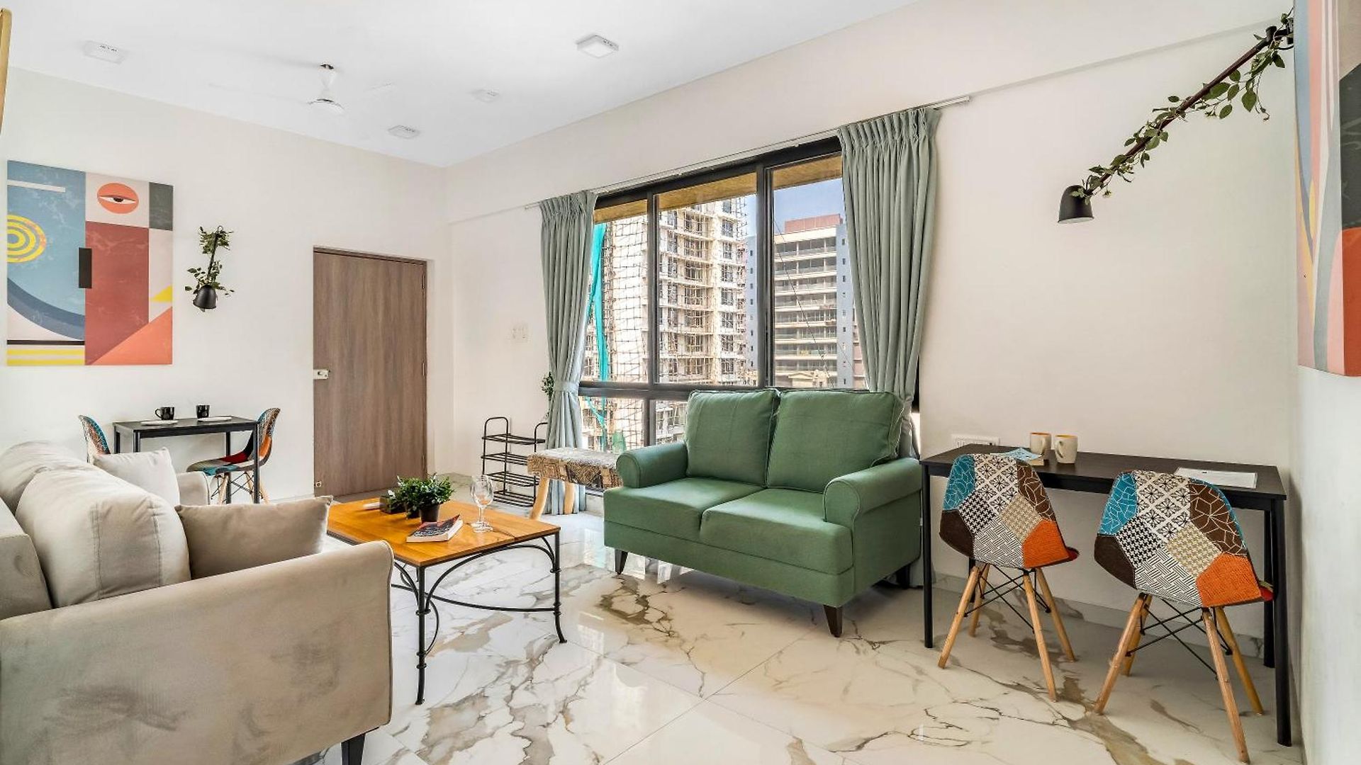 Milo Private 3bhk In Bandra Apartment *