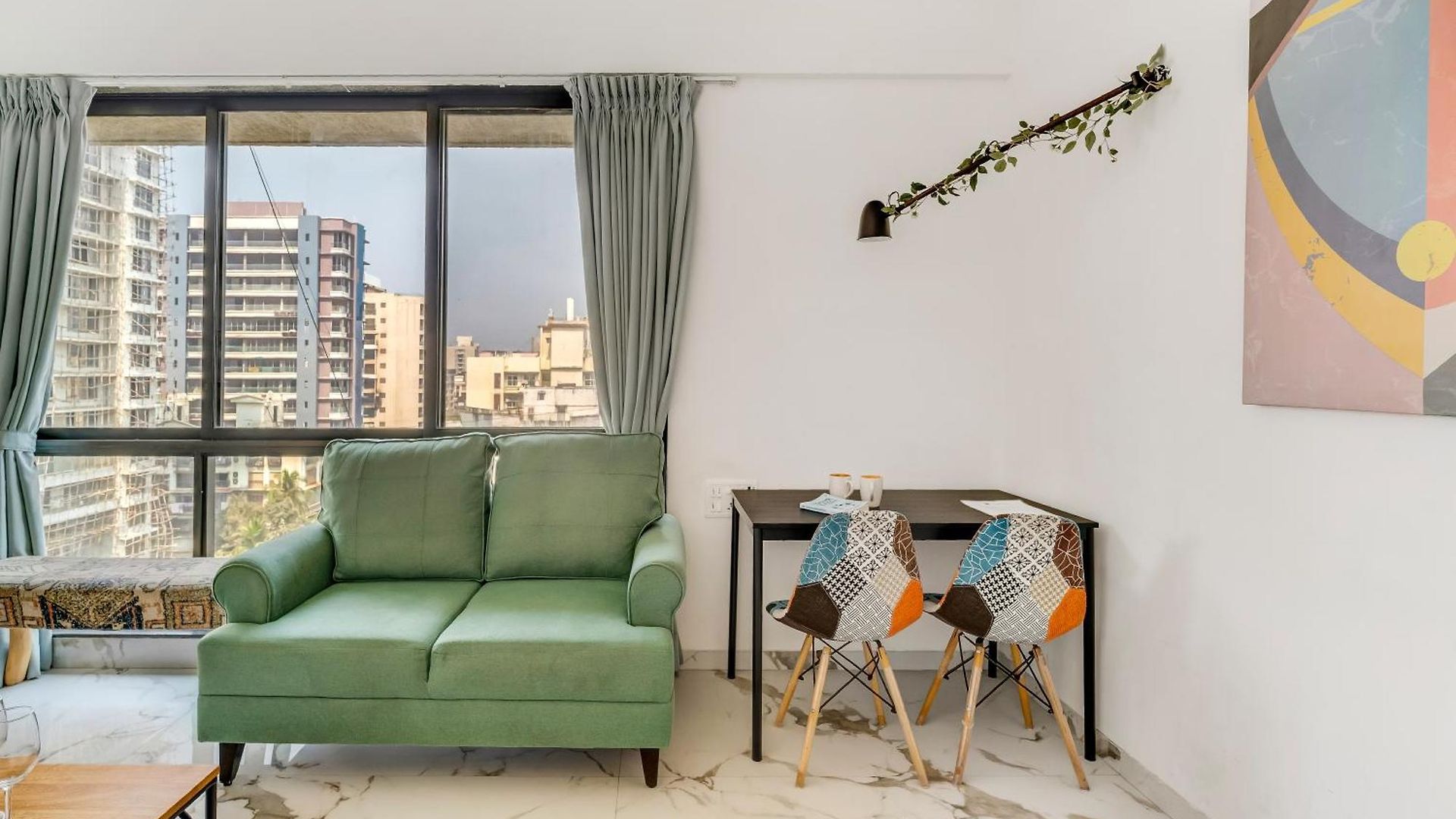 Milo Private 3bhk In Bandra Apartment *