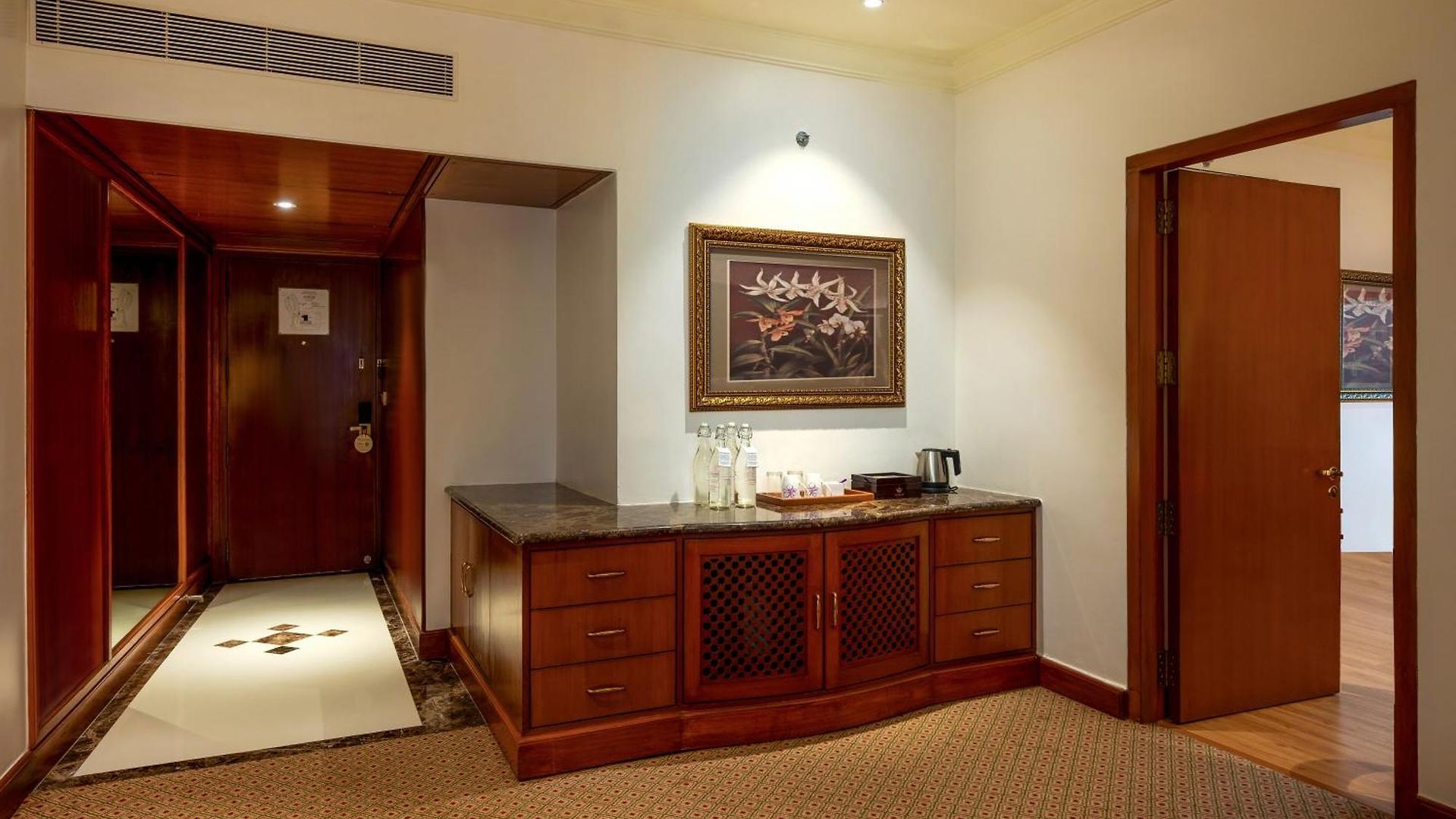 The Orchid Parle 5* Mumbai