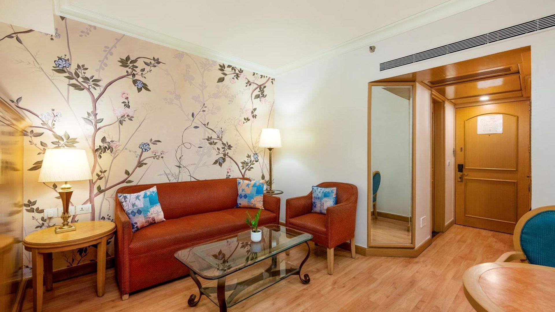 The Orchid Parle Hotel 5*