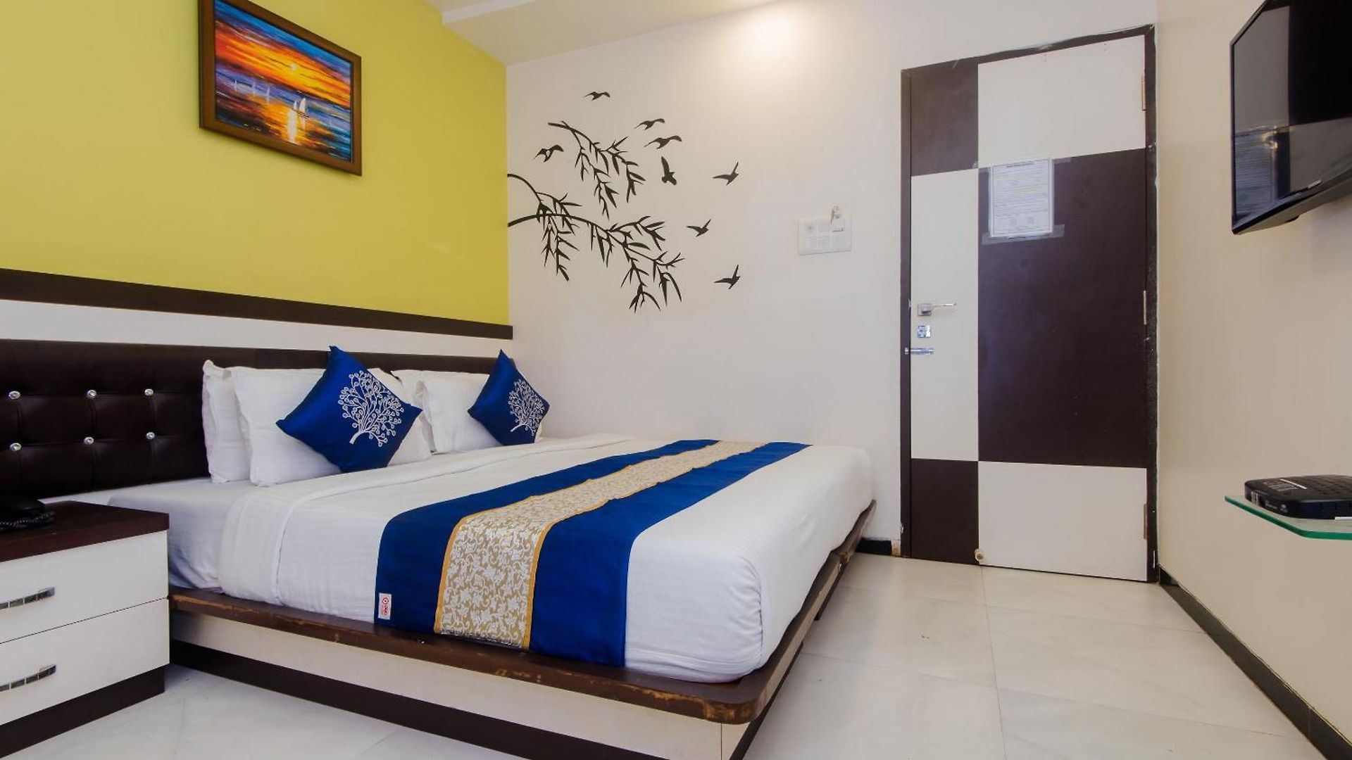 O Blue Pearl Residency Near Chhatrapati Shivaji International Airport 3*