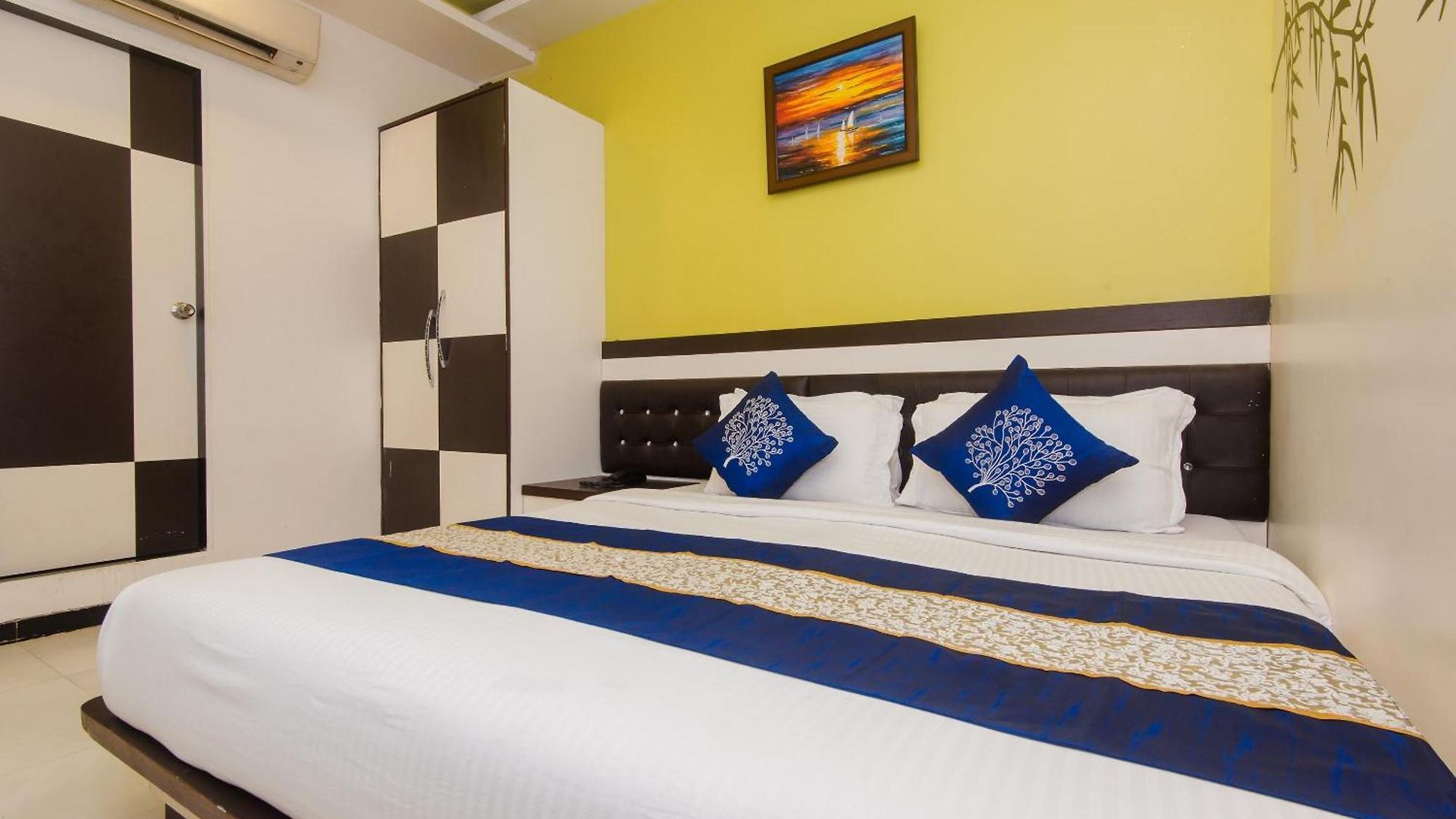 O Blue Pearl Residency Near Chhatrapati Shivaji International Airport