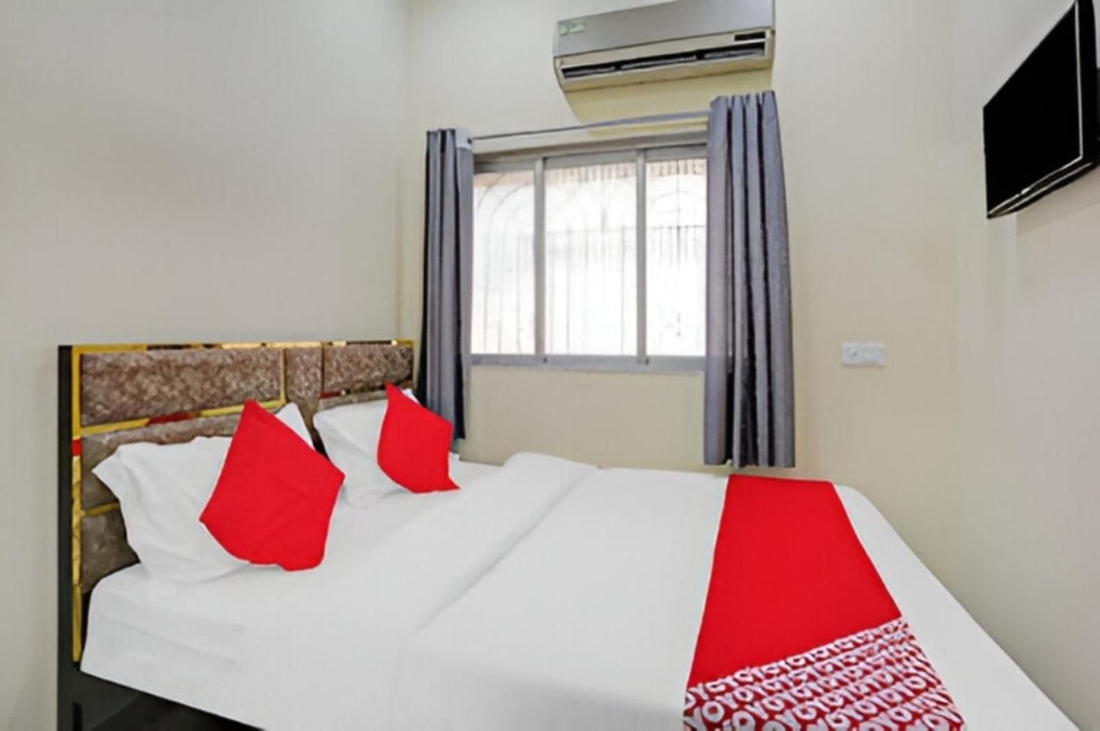 Indigo - Near International Airport Guest house Mumbai